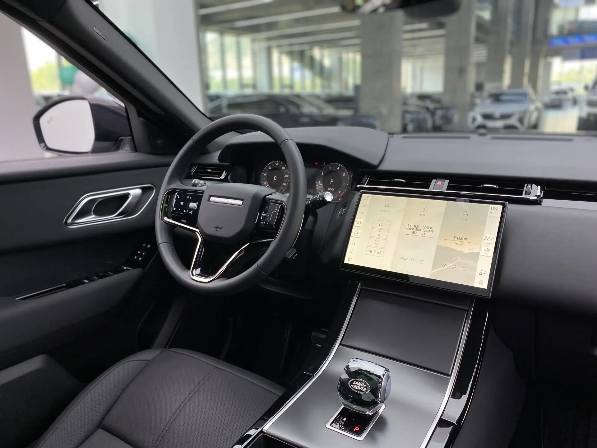 Land Rover Range Rover, 2024 14