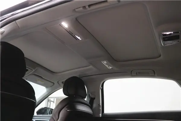 Audi A8L 50 TFSI, 2025 20