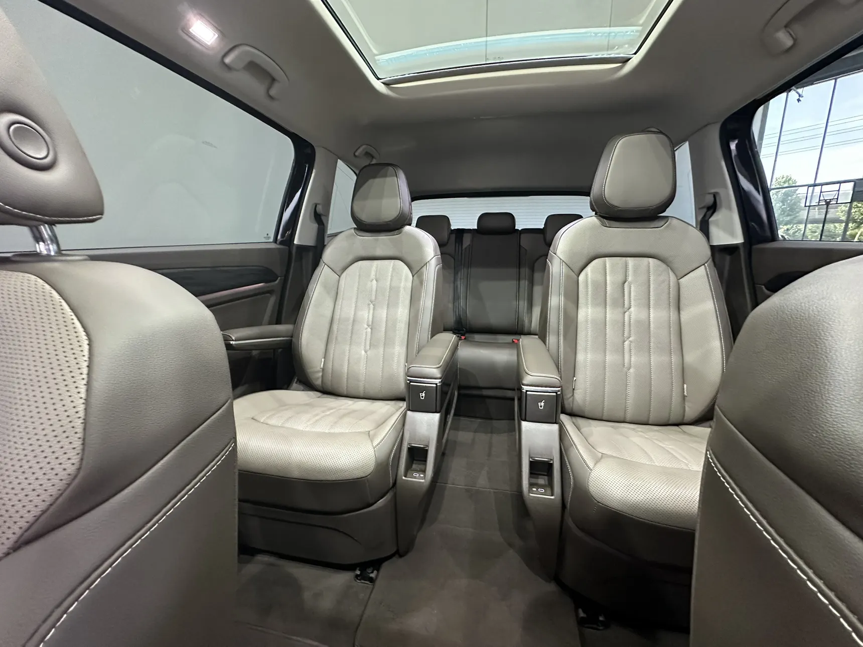 Volkswagen Viloran, 2022 21
