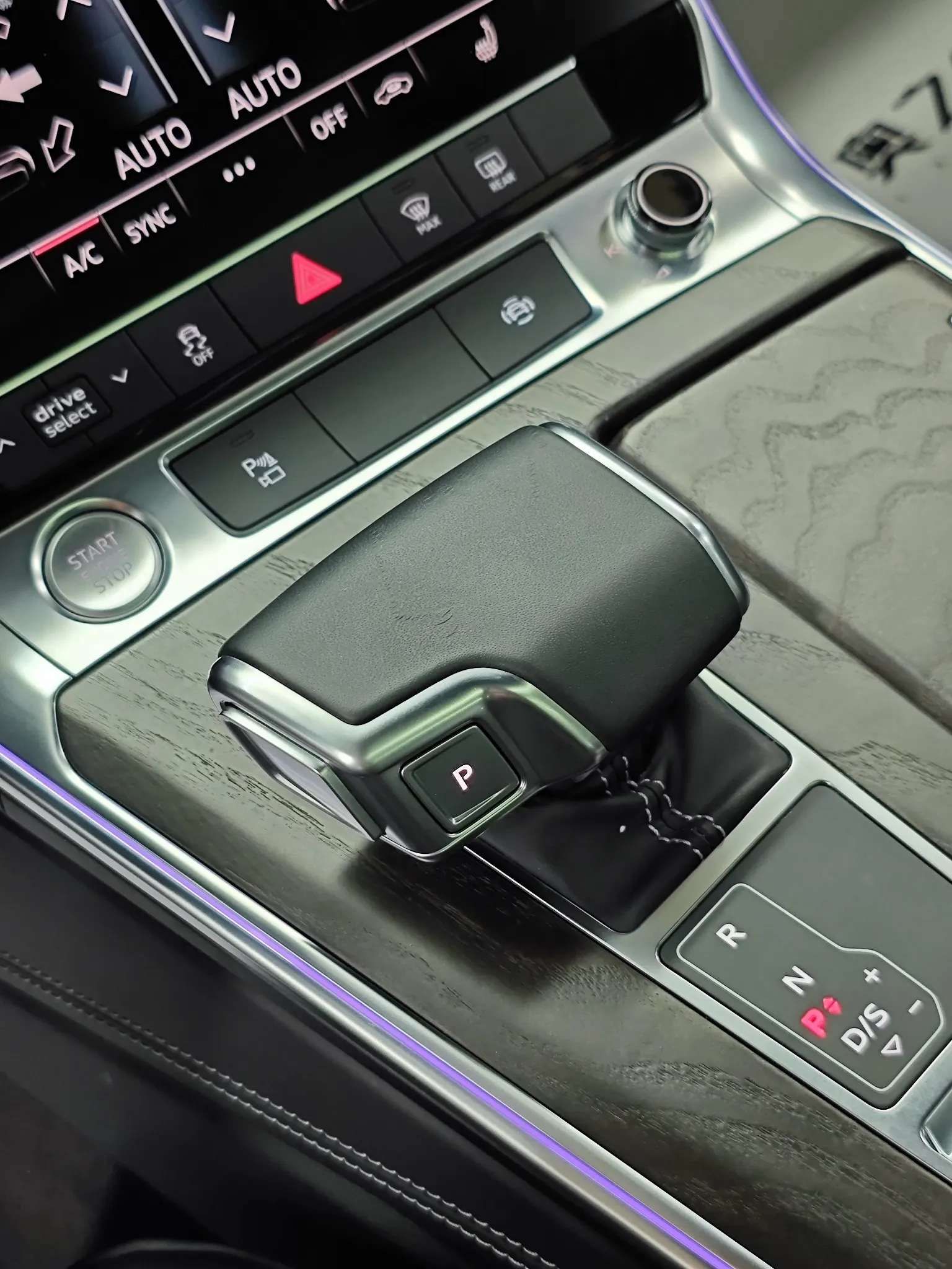 Audi A6L 55 TFSI, 2020 12