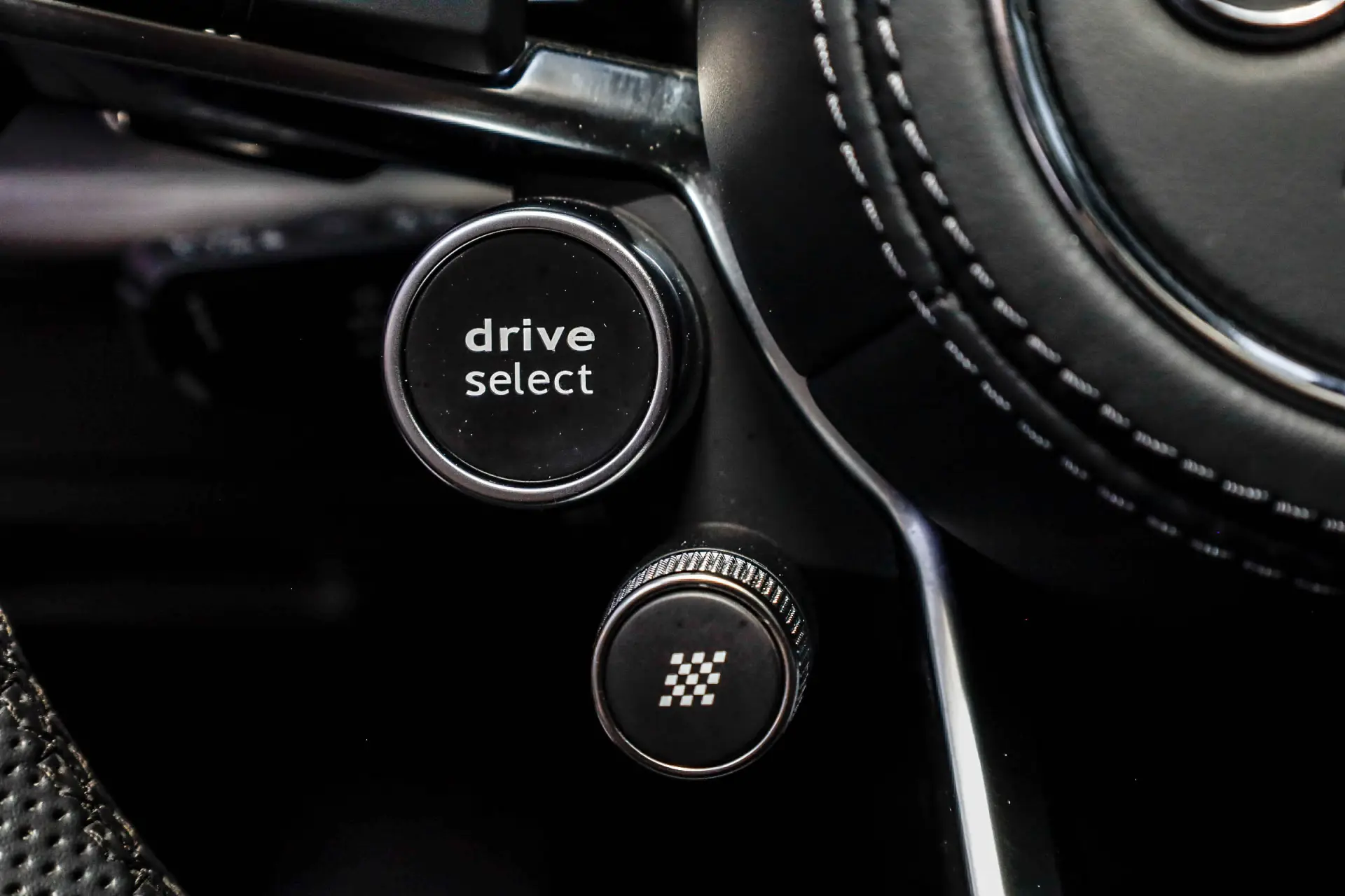 Audi Q8 55 TFSI, 2023 31