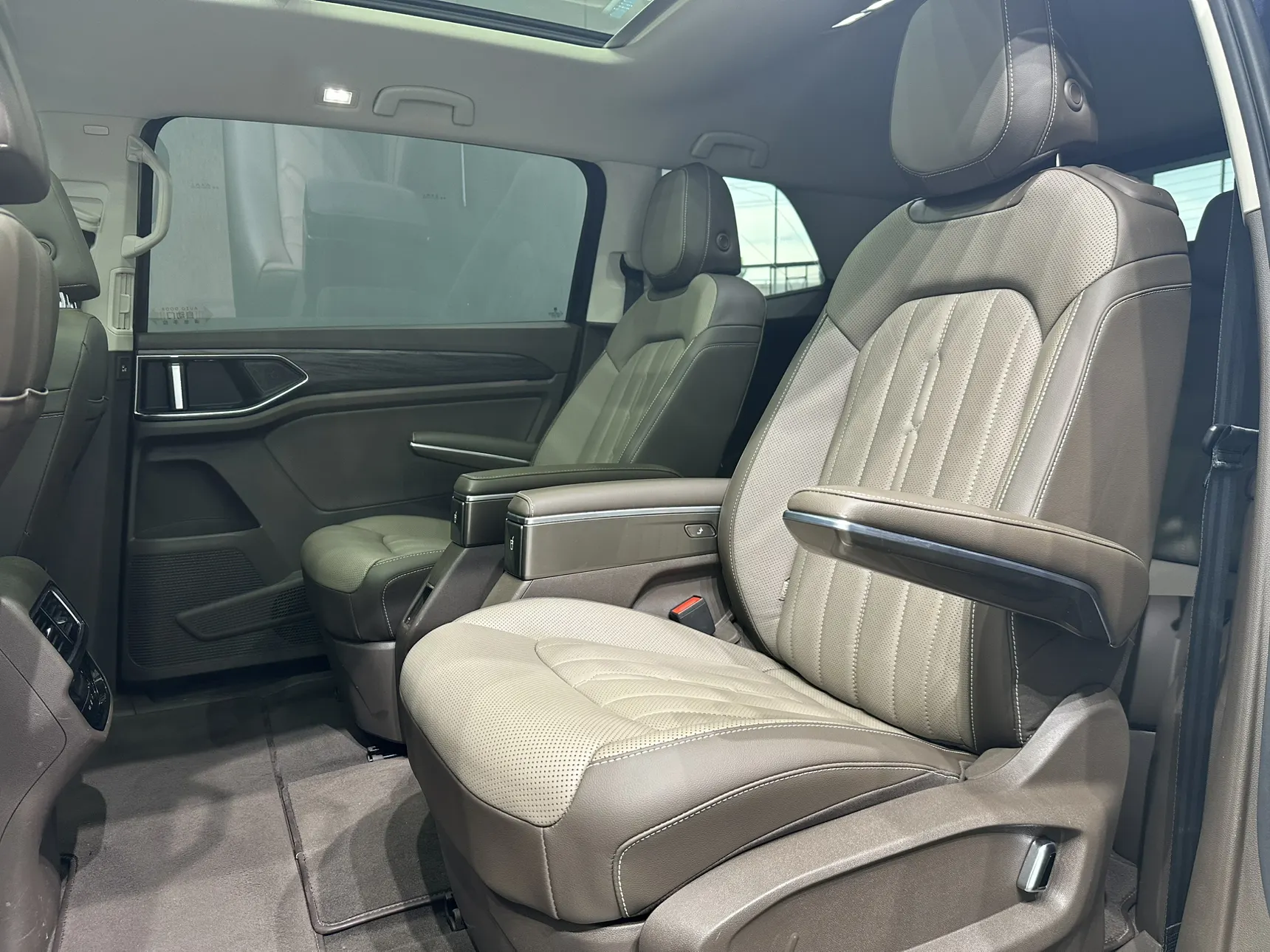 Volkswagen Viloran, 2022 15