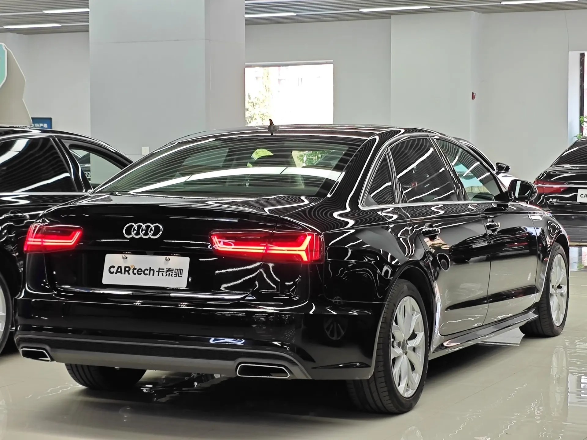 Audi A6L 30, 2018 3