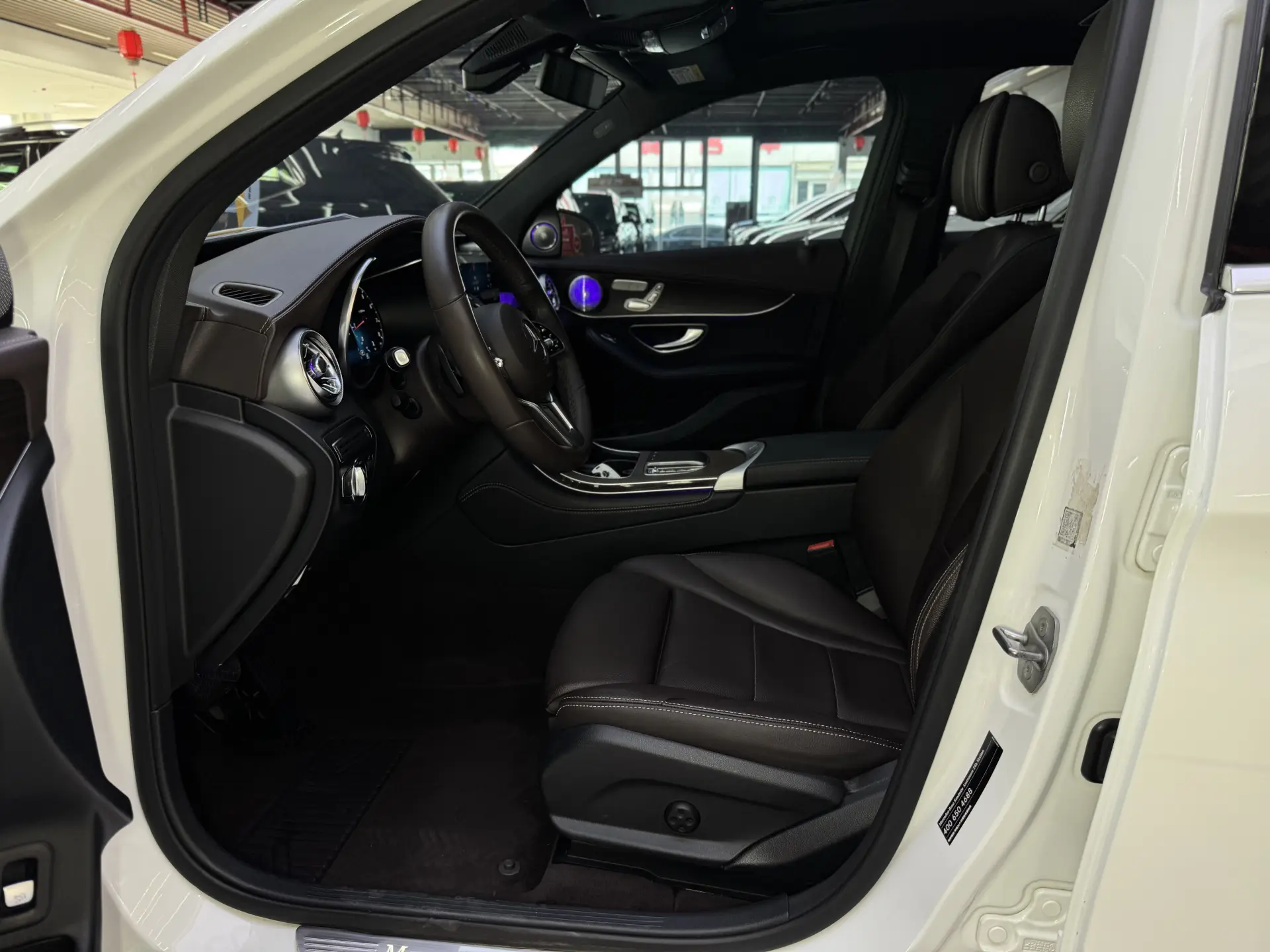 Mercedes-Benz GLC 260 L, 2021 19