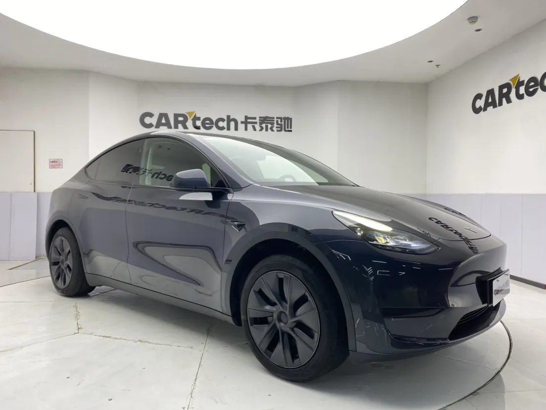Tesla Model Y, 2024 2