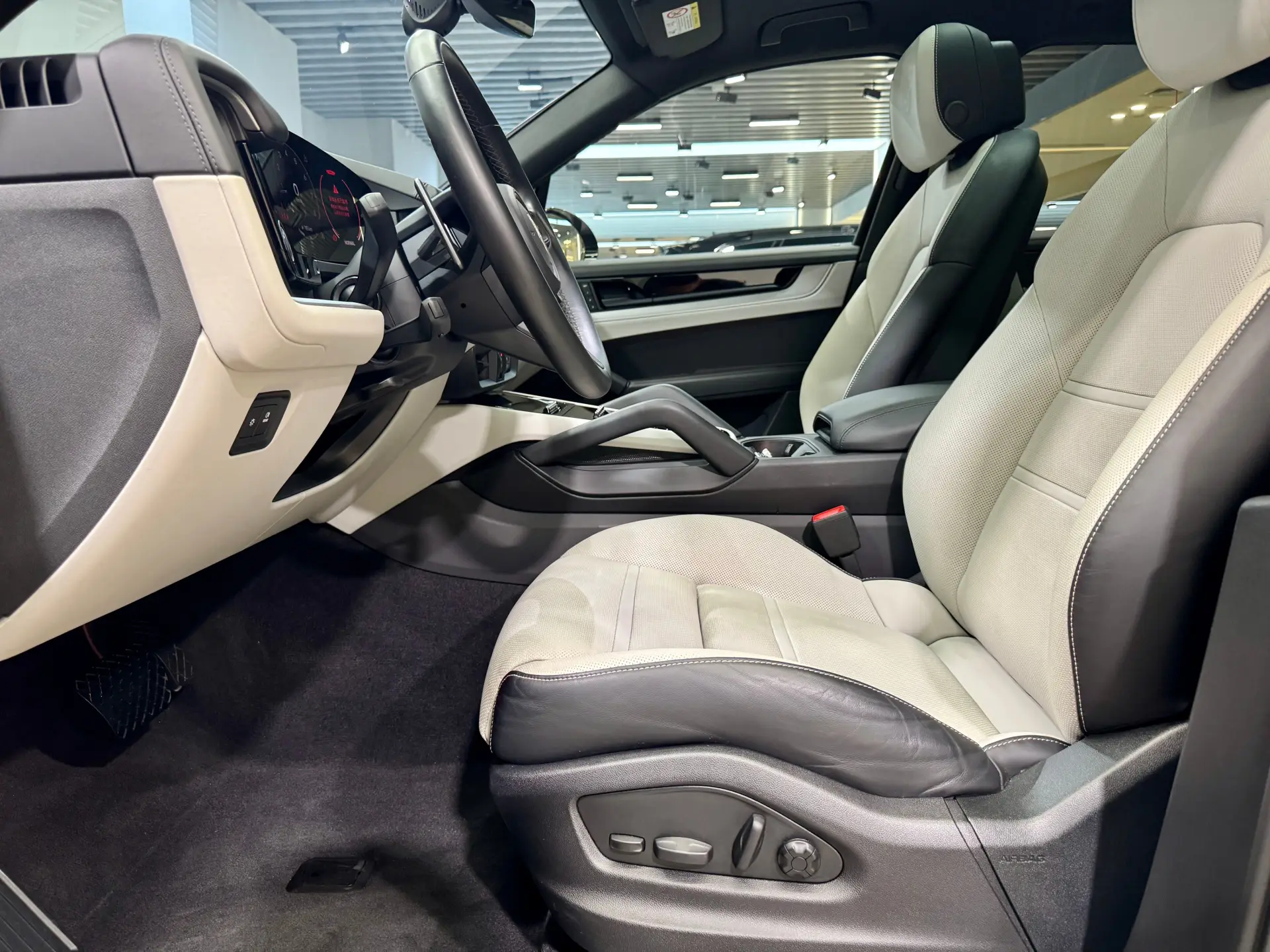 Porsche Cayenne, 2024 6