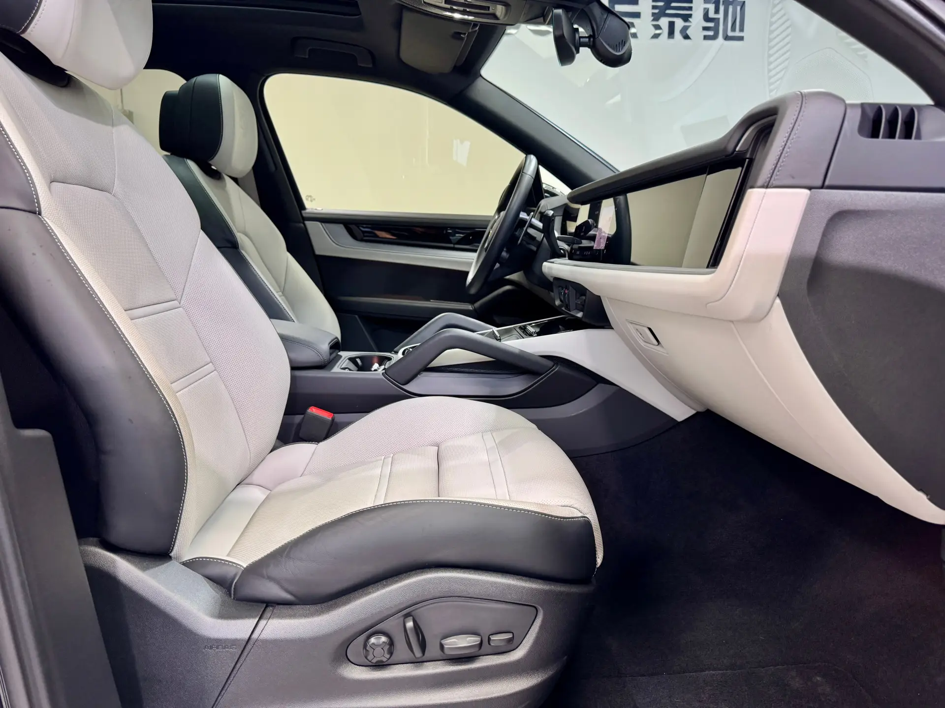 Porsche Cayenne, 2024 7
