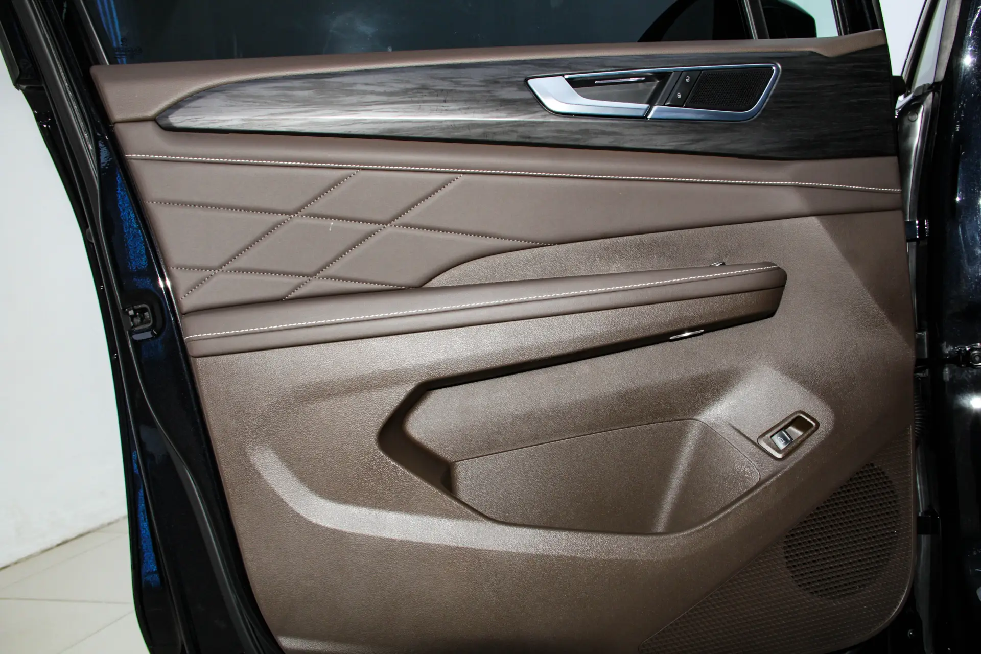 Volkswagen Viloran, 2026 25