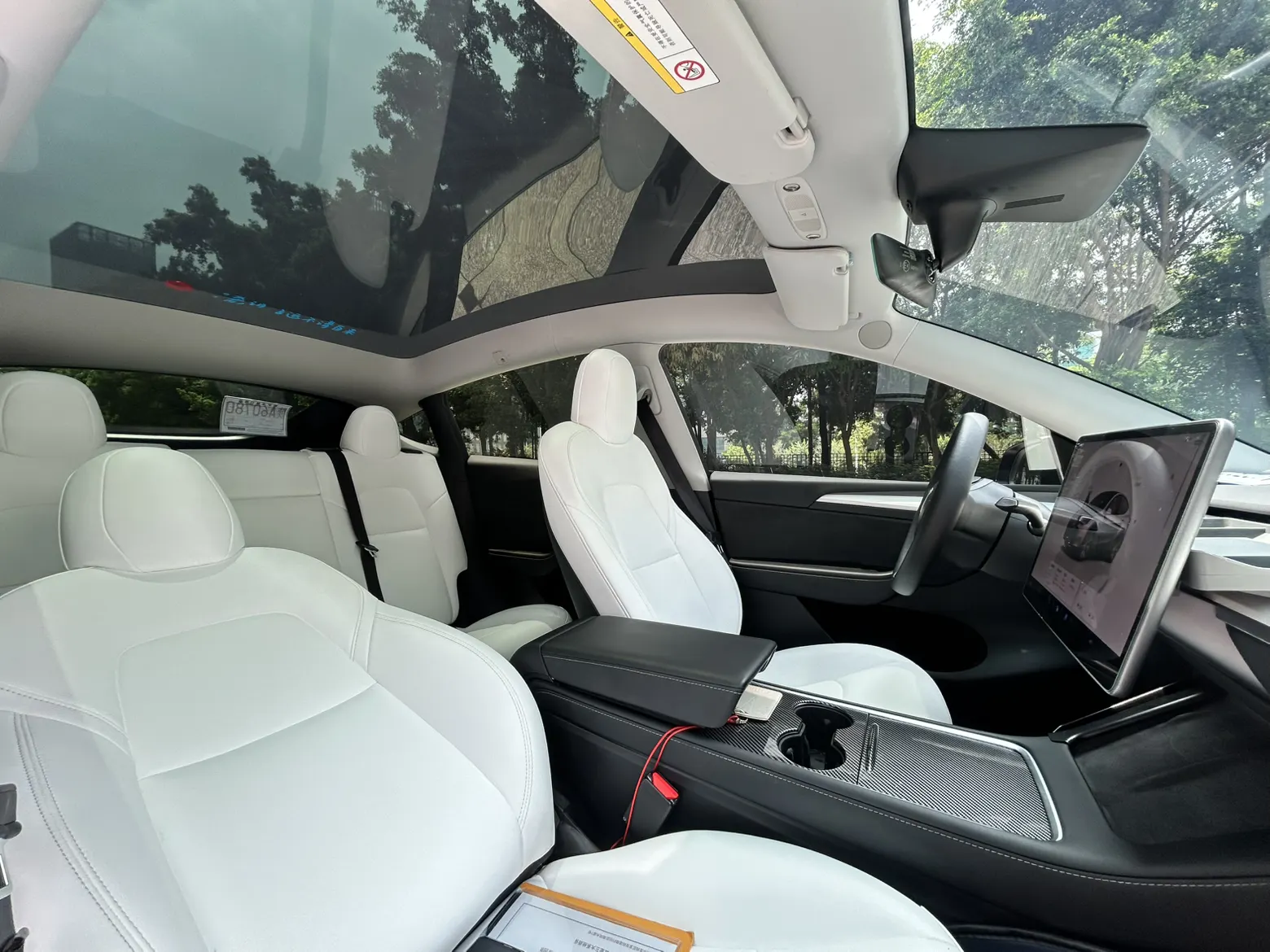 Tesla Model Y, 2022 14
