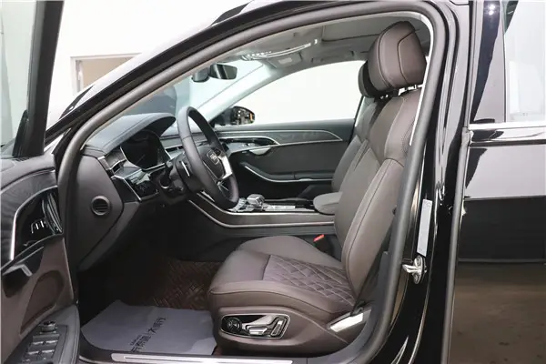 Audi A8L 50 TFSI, 2025 все фото