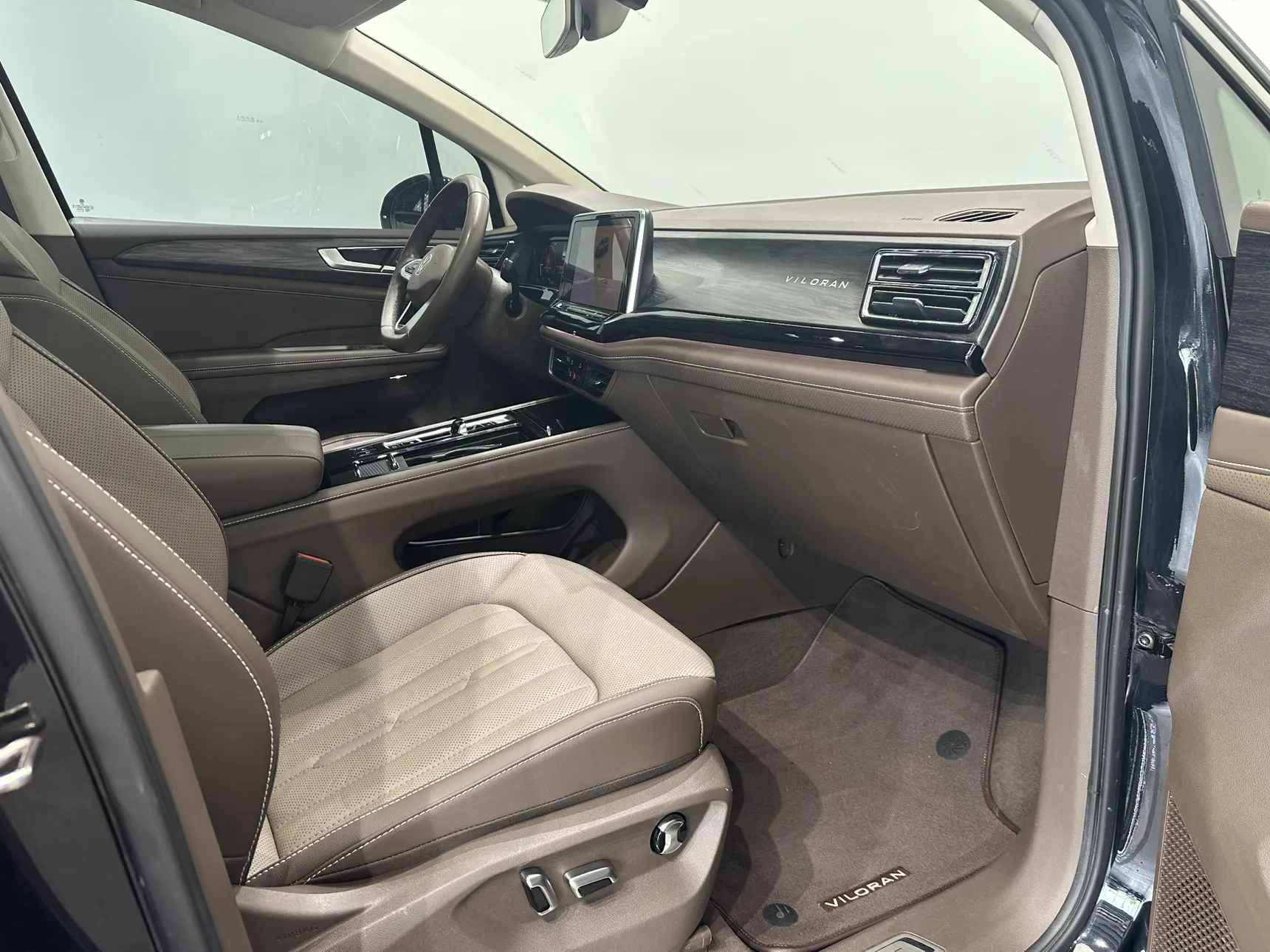 Volkswagen Viloran, 2022 14