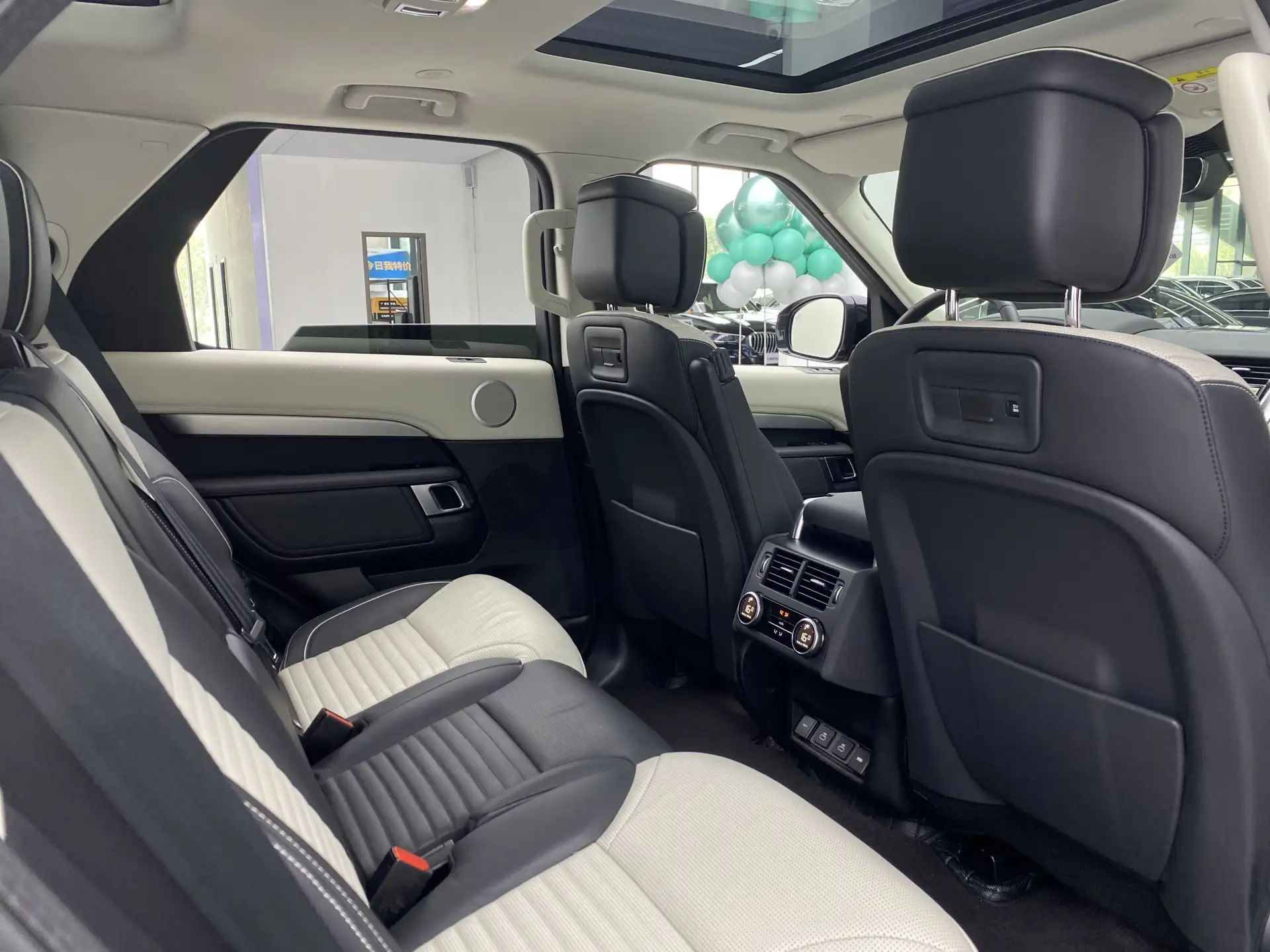 Land Rover Discovery, 2021 12