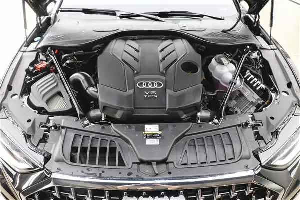 Audi A8L 50 TFSI, 2025 7