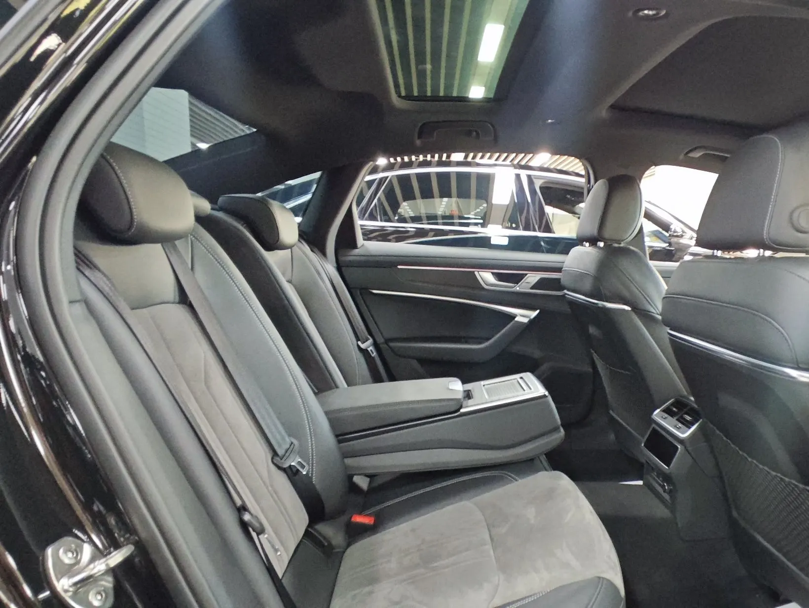 Audi A6L 45 TFSI, 2024 10