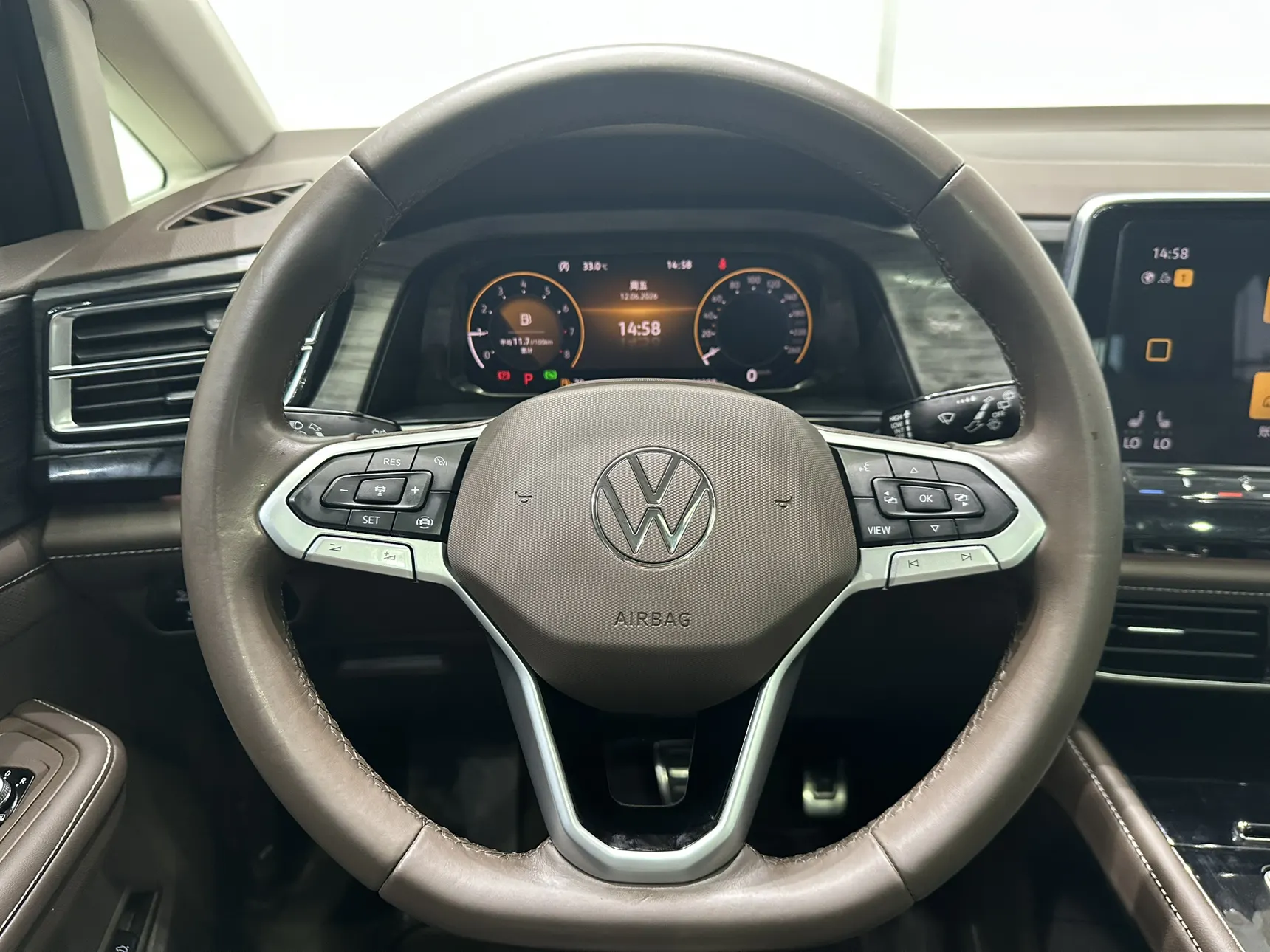 Volkswagen Viloran, 2022 11
