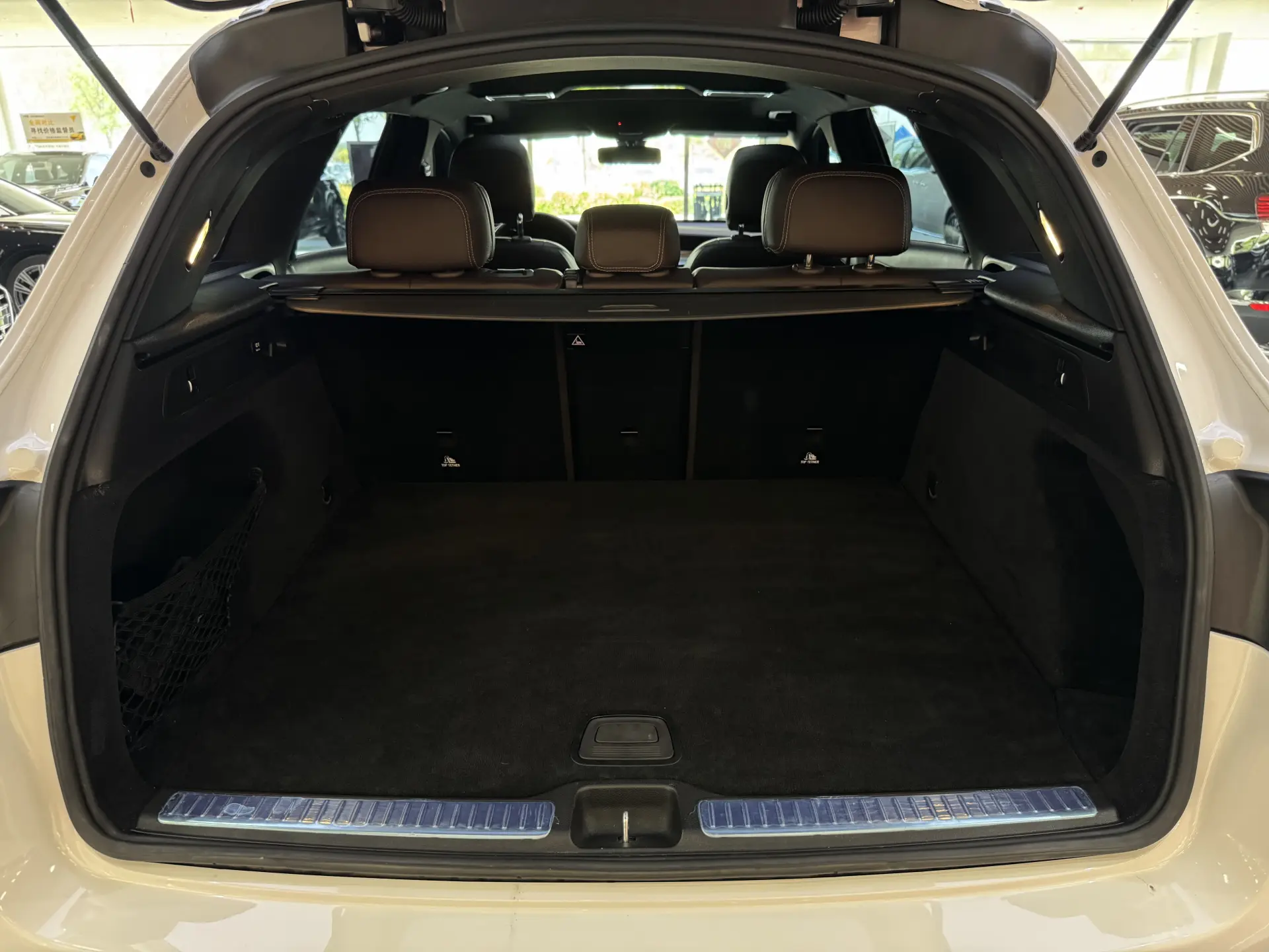 Mercedes-Benz GLC 260 L, 2021 13