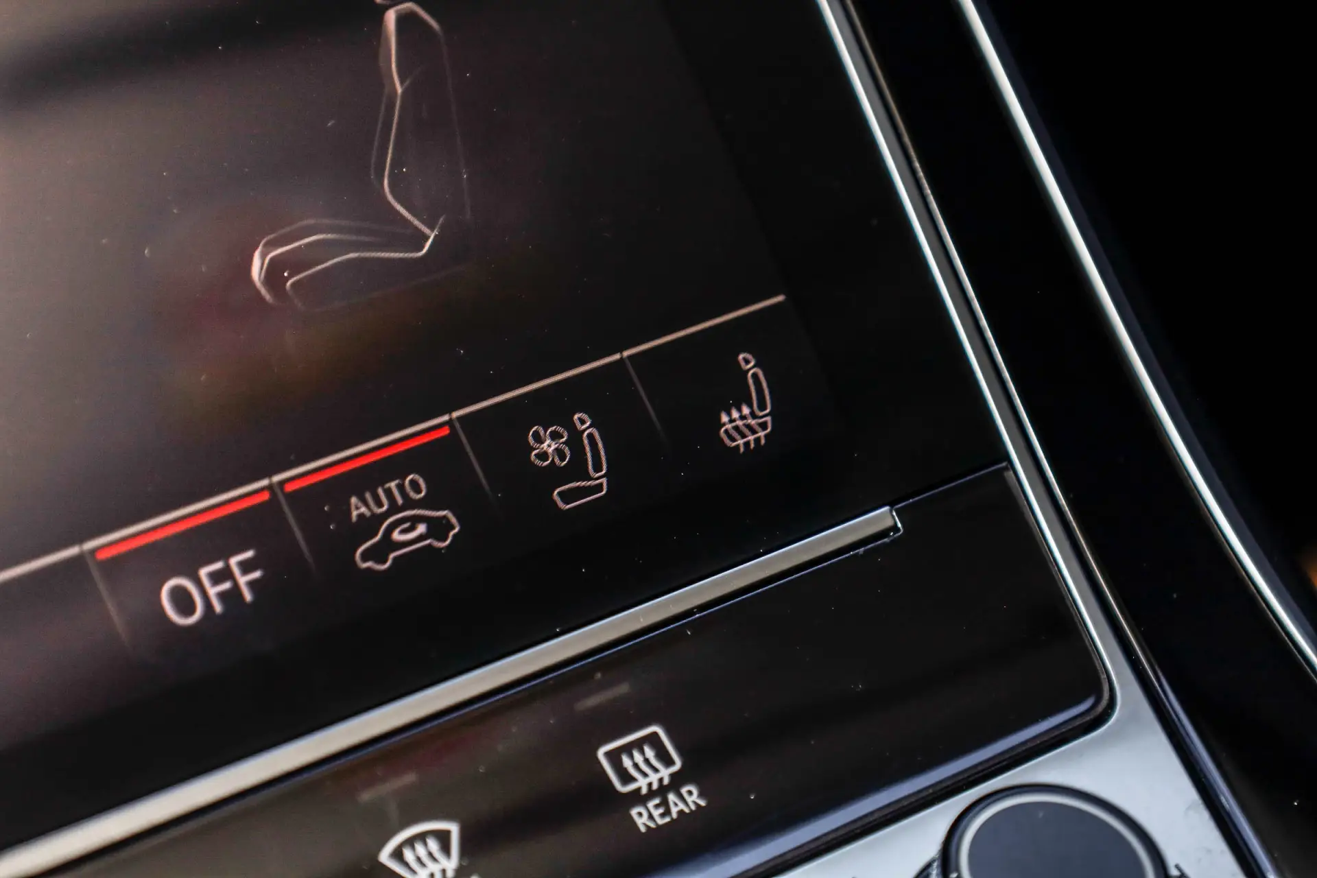 Audi Q8 55 TFSI, 2023 24