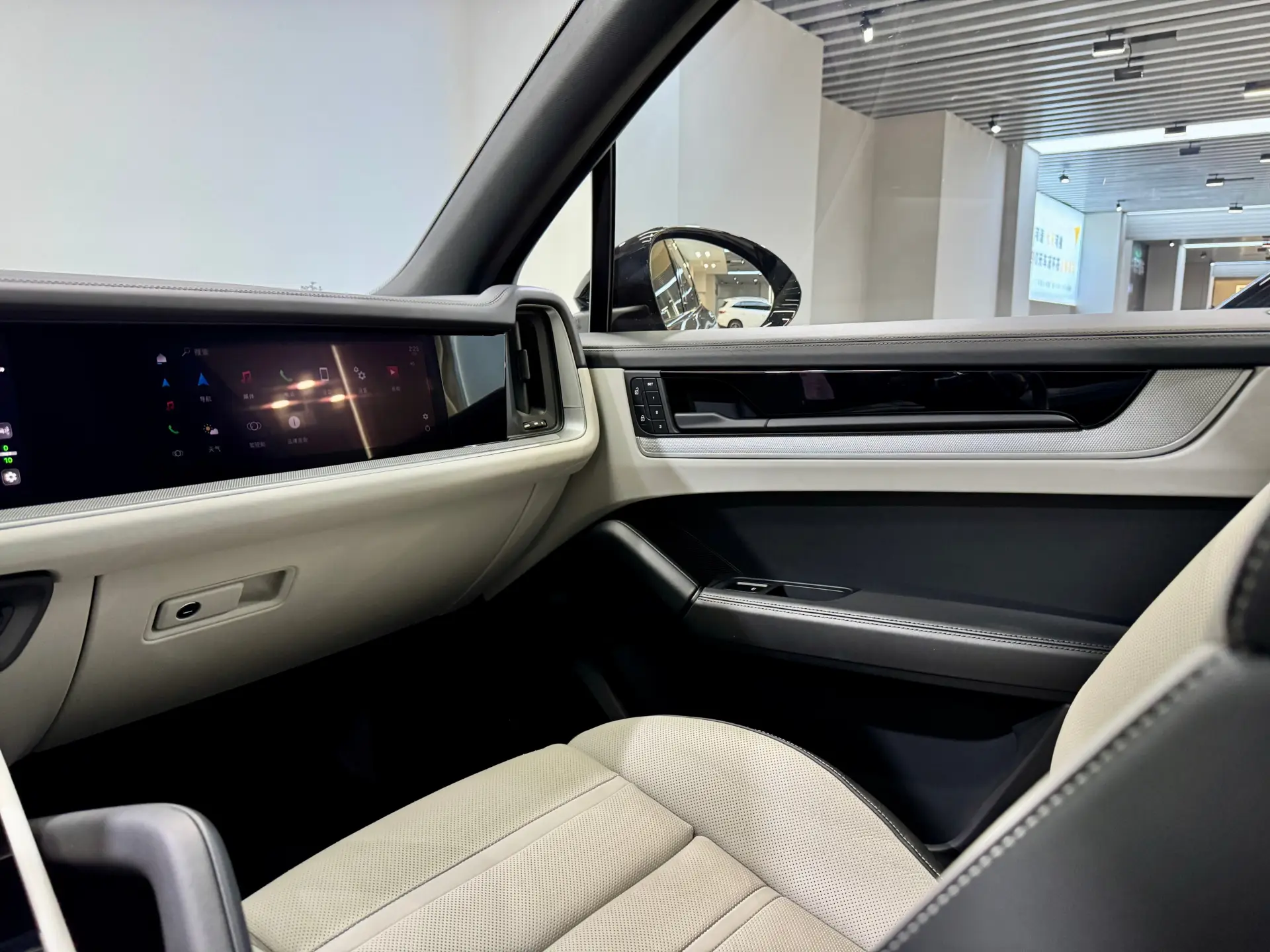 Porsche Cayenne, 2024 13