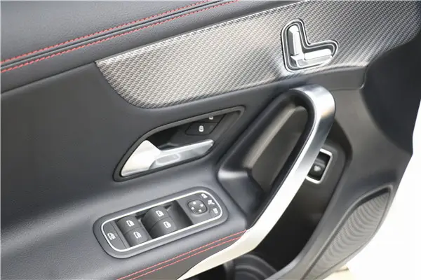 Mercedes-Benz A 200 L, 2024 11