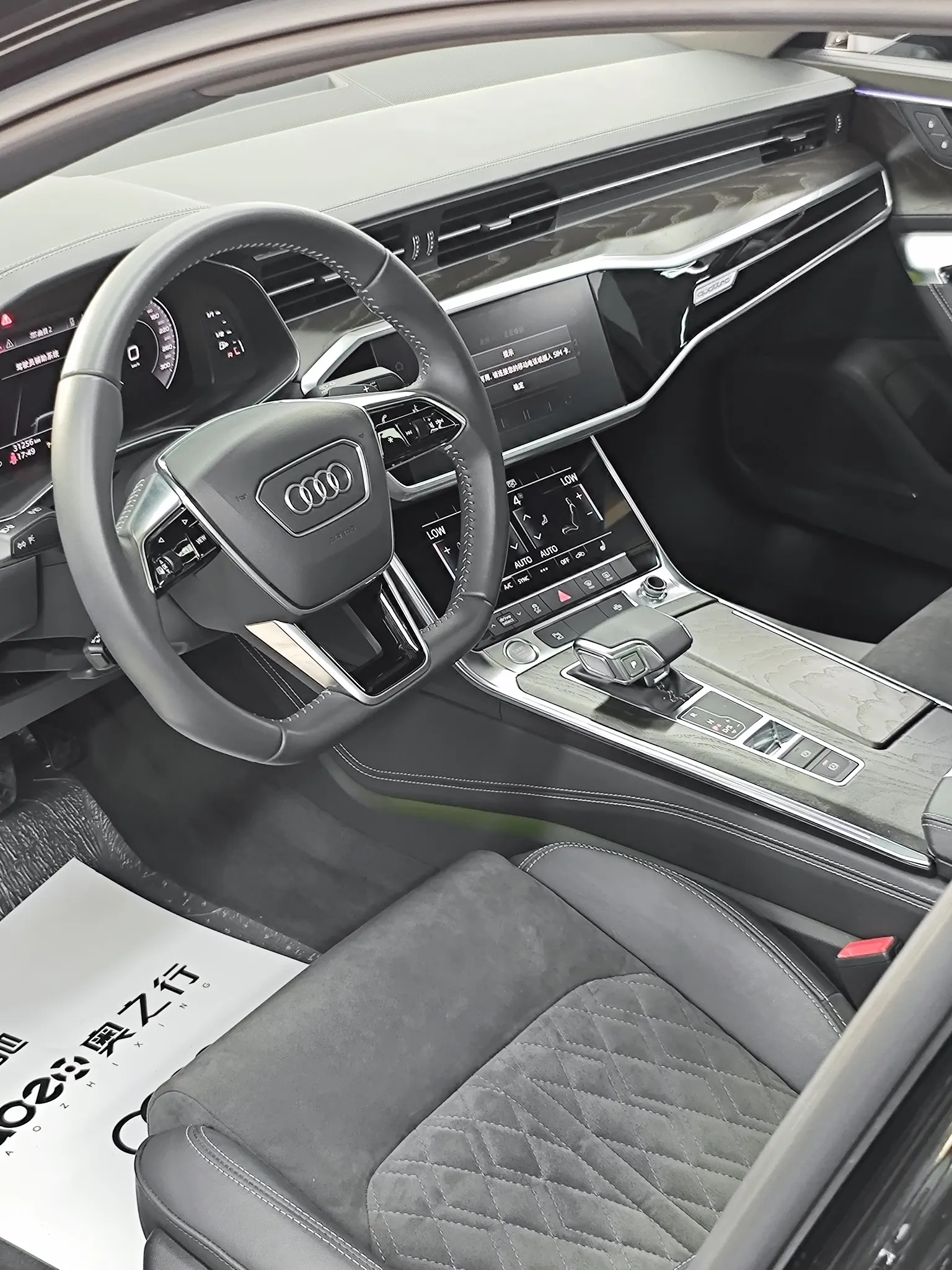 Audi A6L 55 TFSI, 2020 все фото