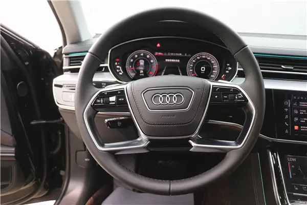 Audi A8L 50 TFSI, 2025 15