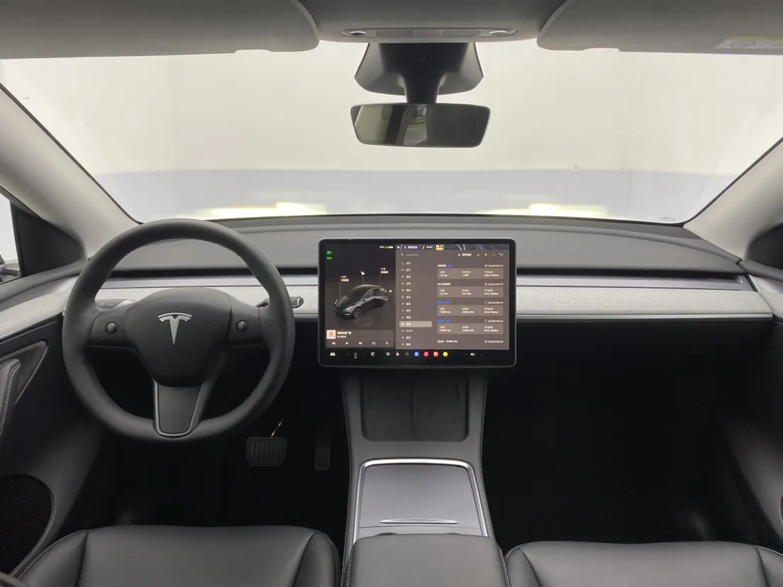 Tesla Model Y, 2024 14