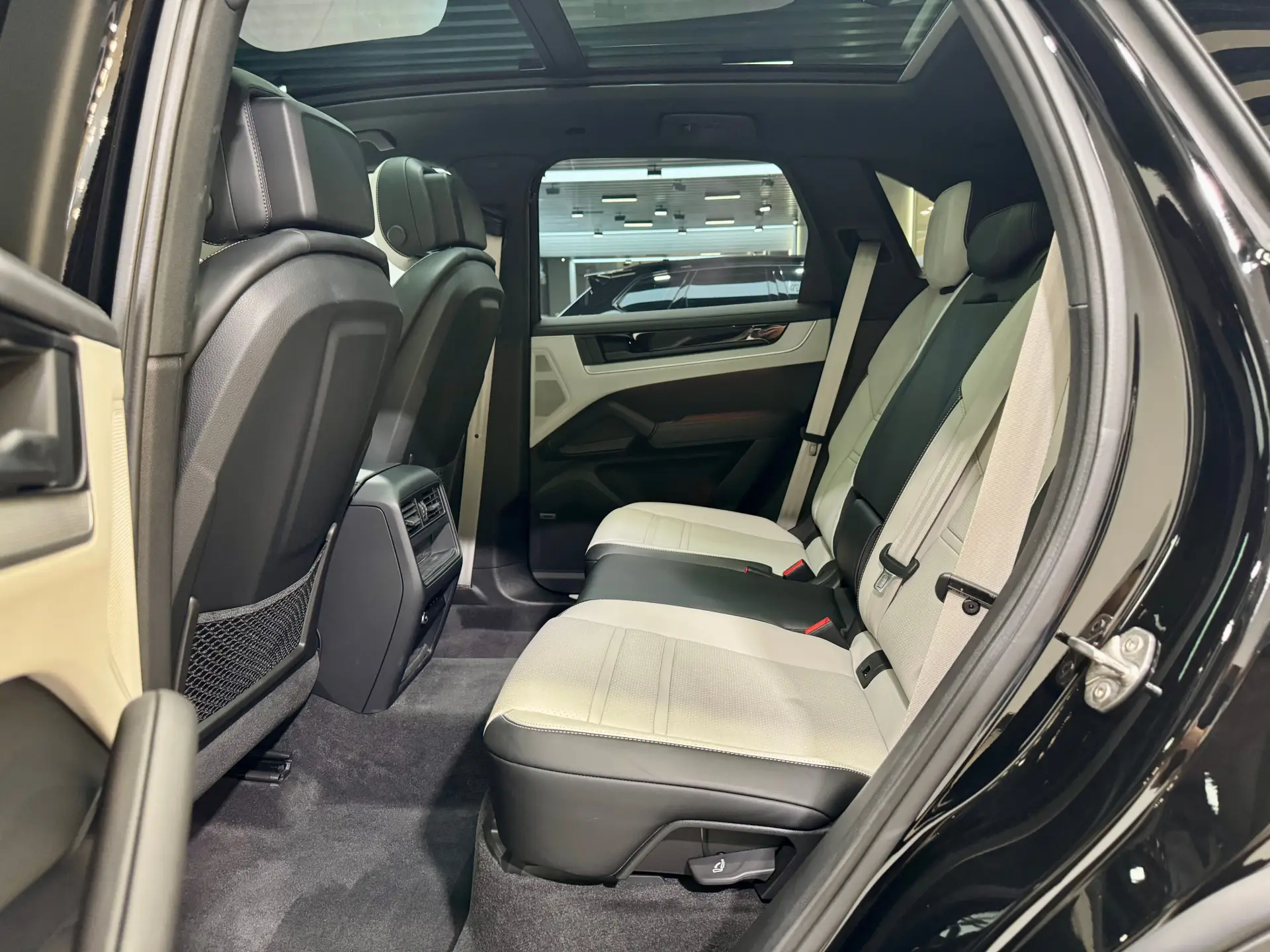 Porsche Cayenne, 2024 14