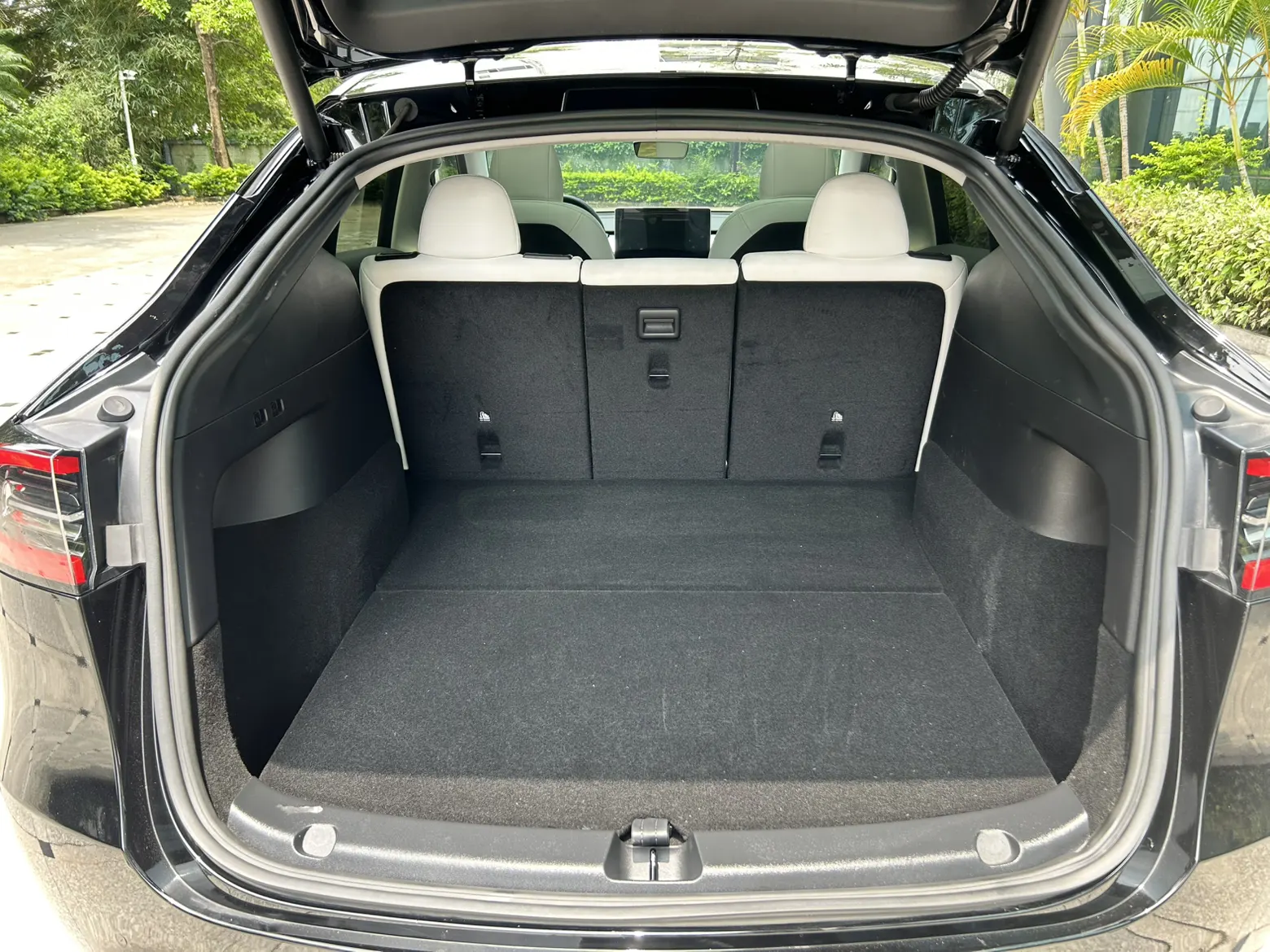 Tesla Model Y, 2022 18