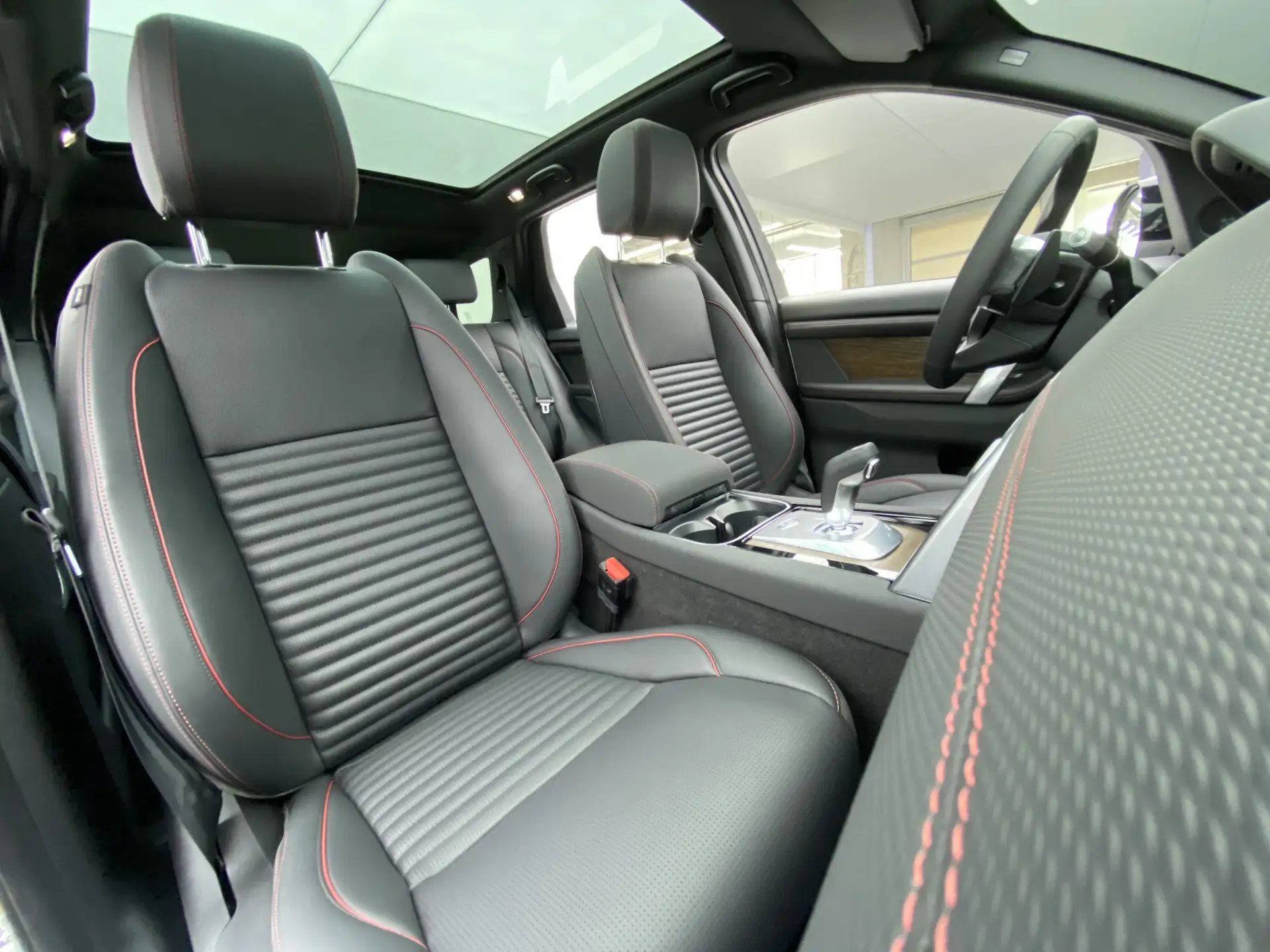 Land Rover Discovery Sport, 2021 10