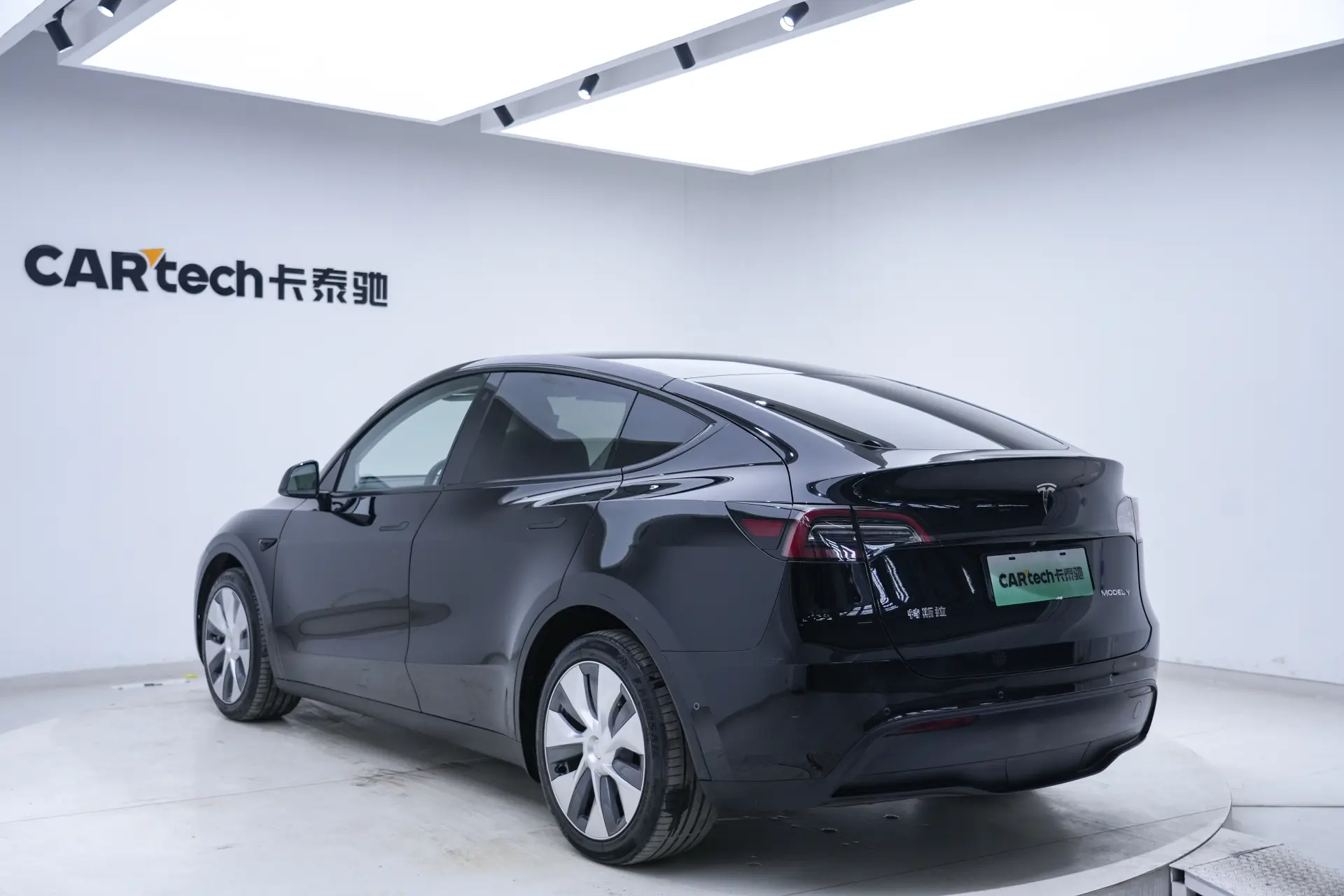 Tesla Model Y, 2021 7