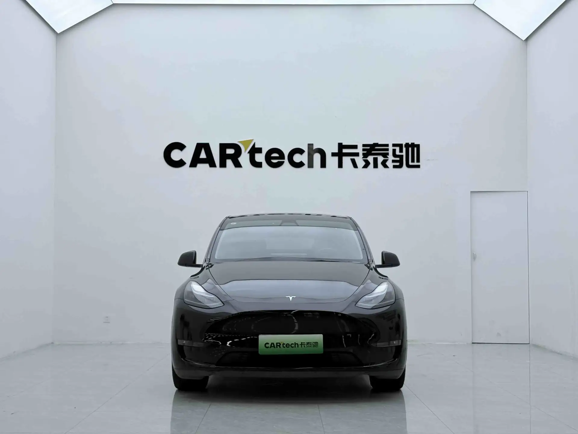 Tesla Model Y, 2022 2