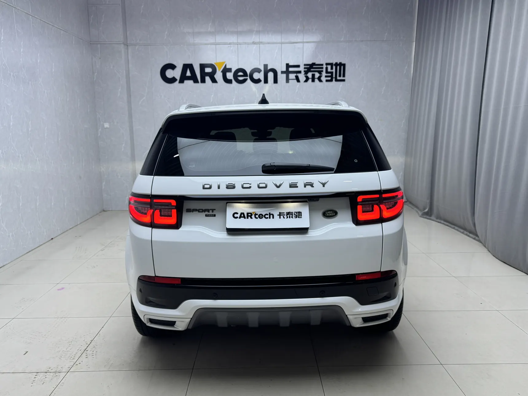 Land Rover Discovery Sport, 2023 все фото