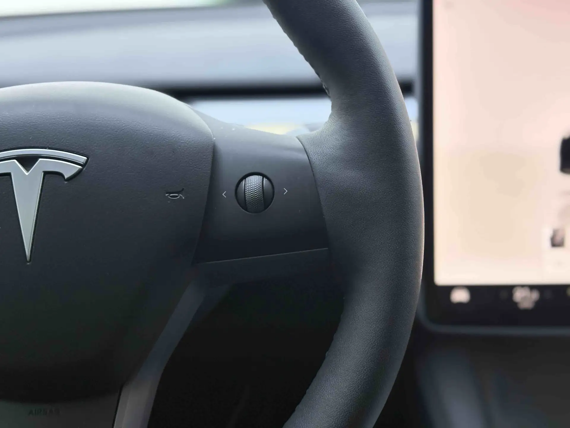 Tesla Model Y, 2022 12