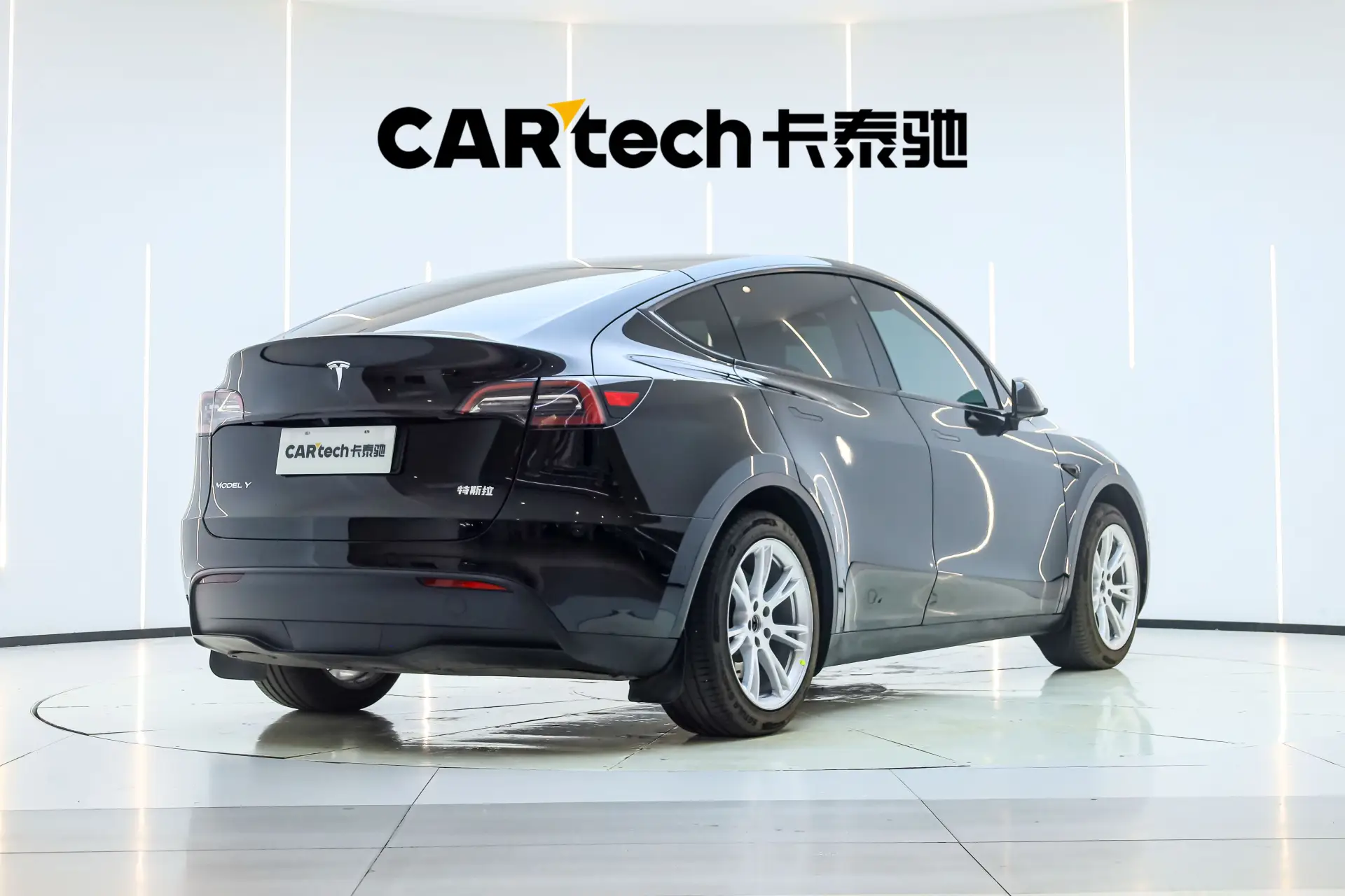 Tesla Model Y, 2023 все фото