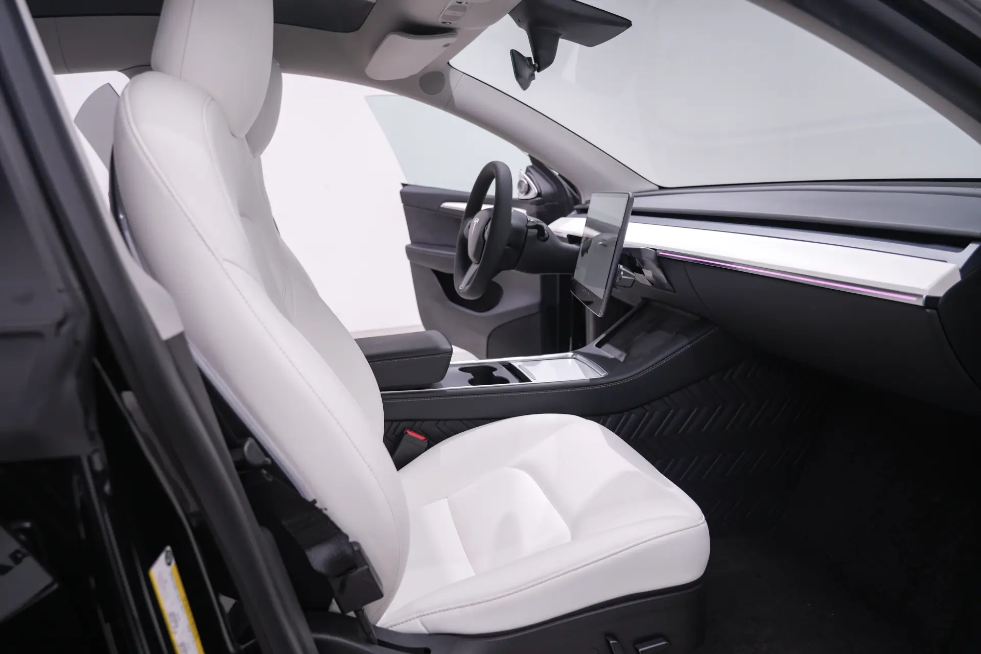 Tesla Model Y, 2021 21