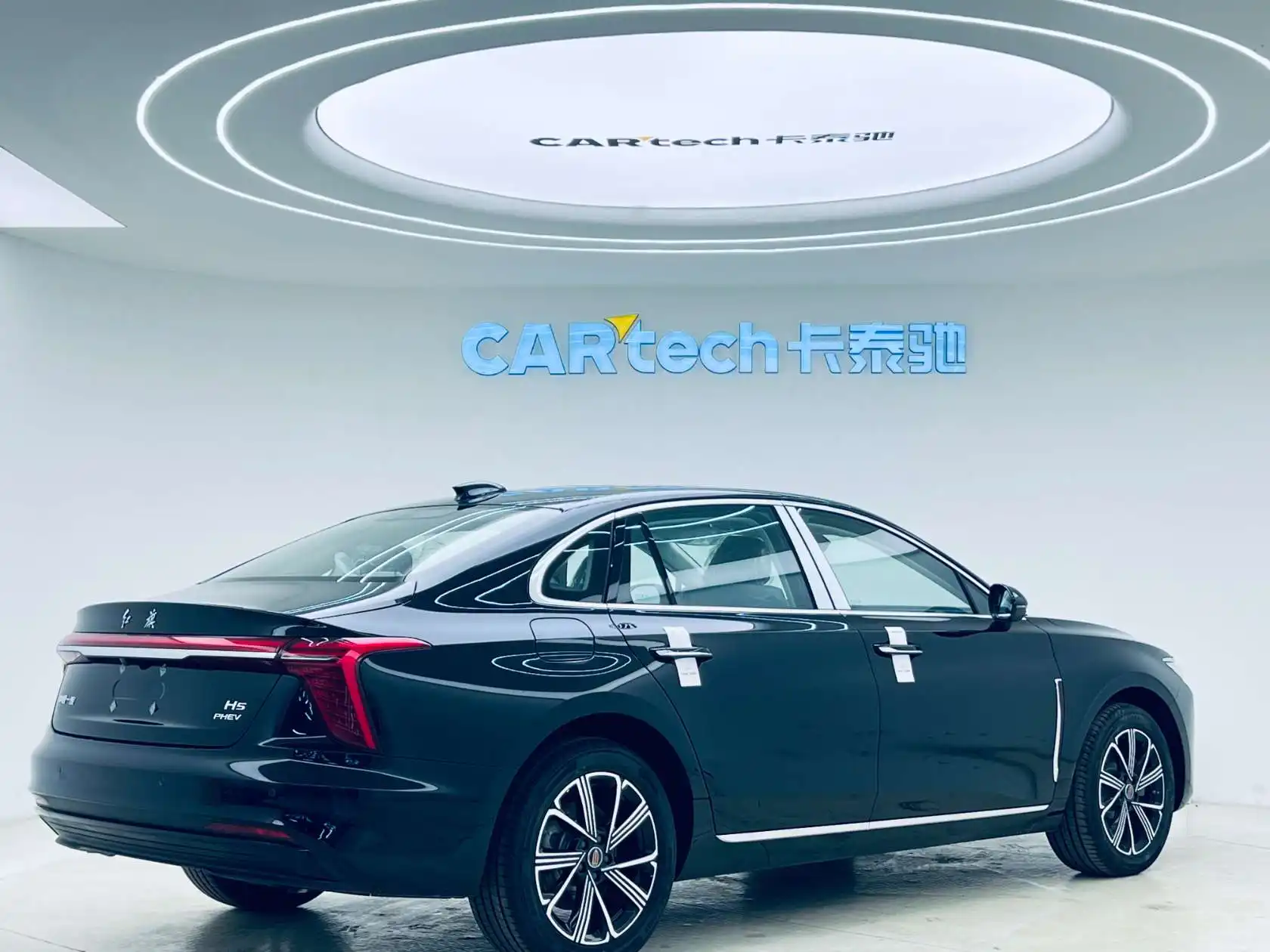 Hongqi H5, 2025 4