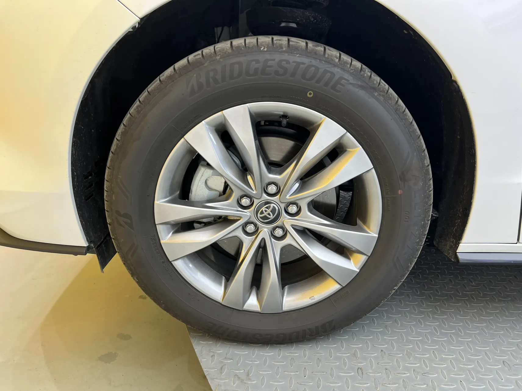 Toyota Sienna, 2025 10
