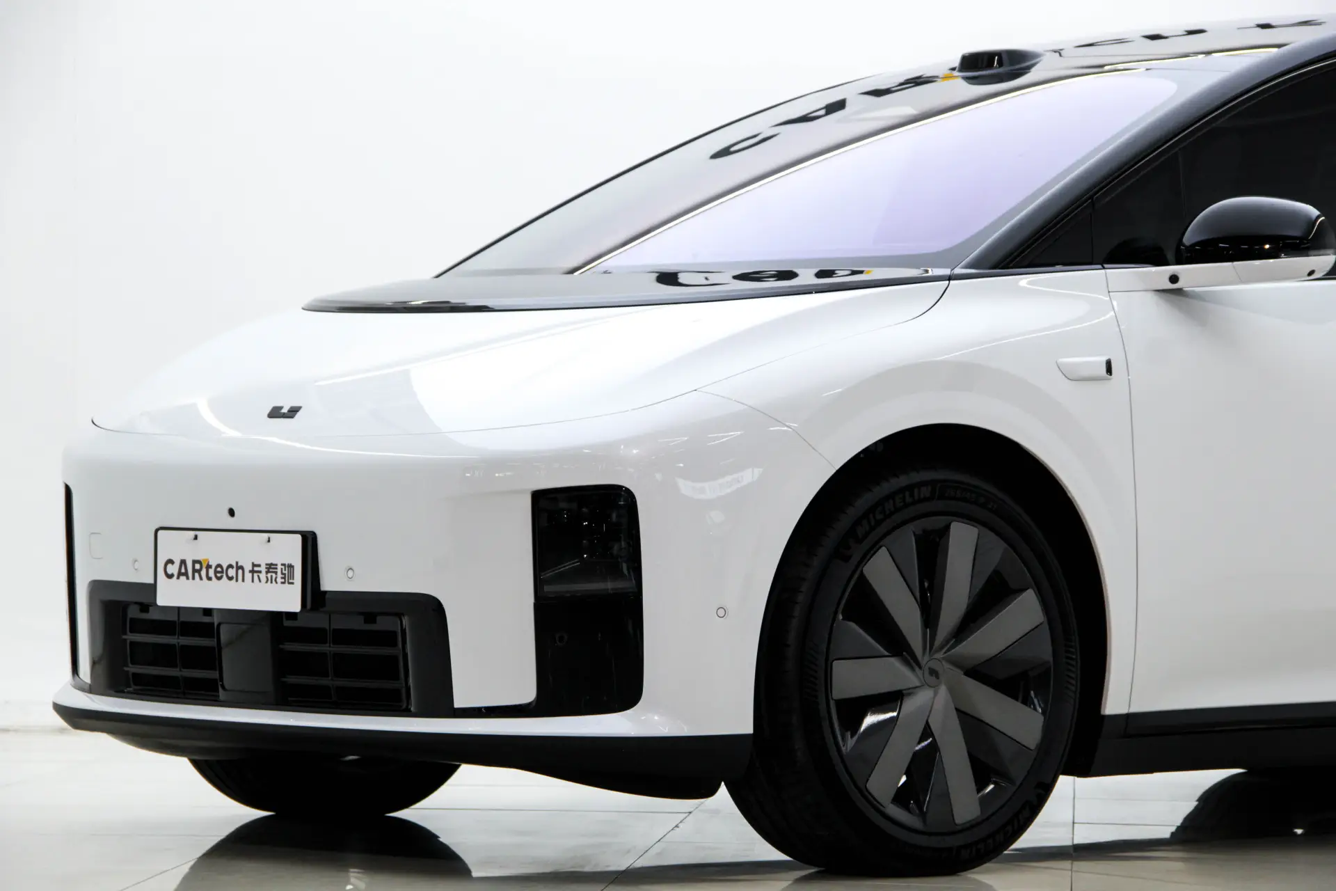 Li Auto i8, 2026 3