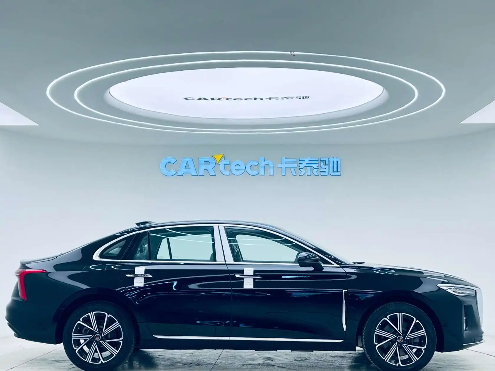Hongqi H5, 2025 7