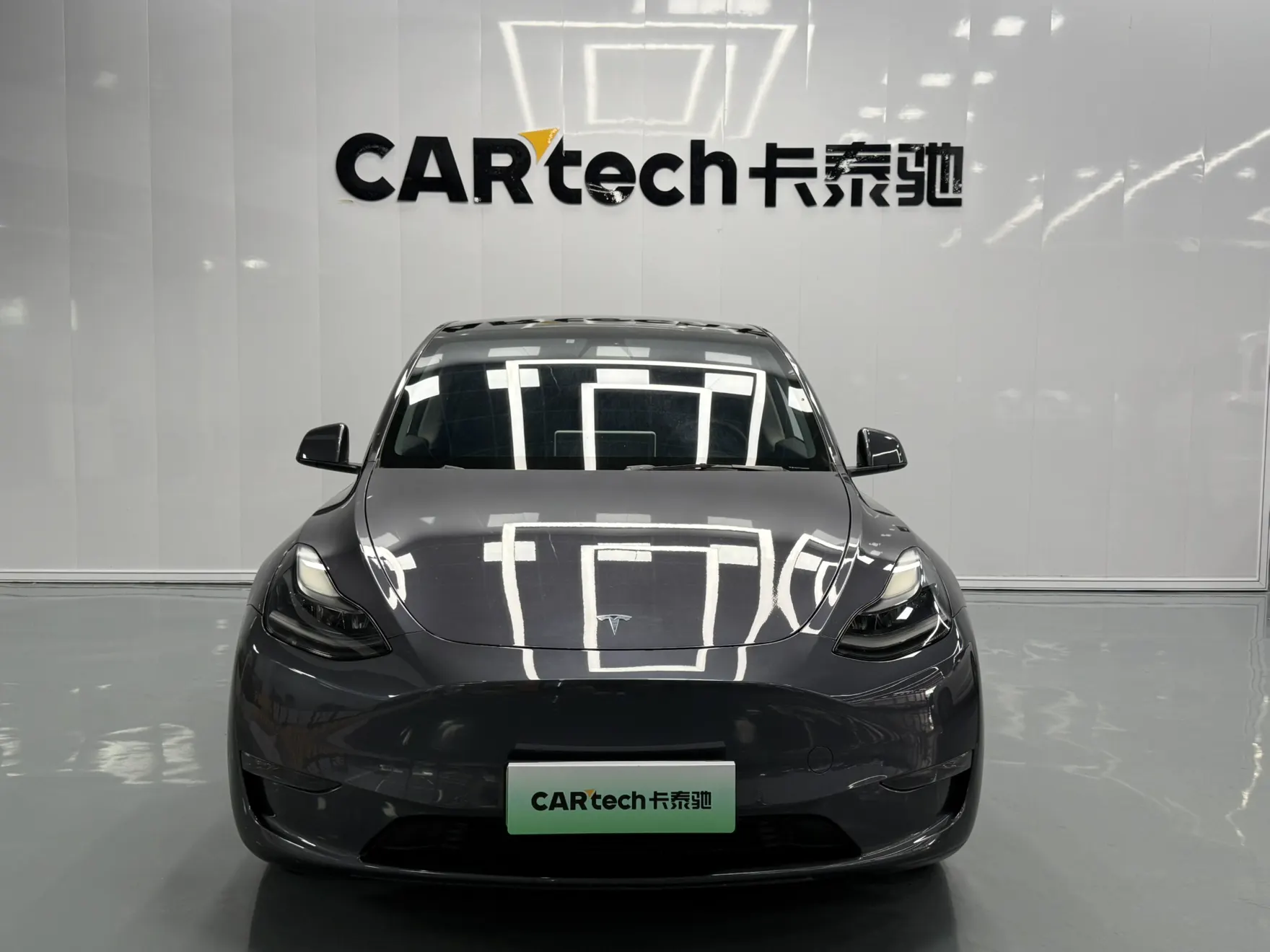 Tesla Model Y, 2021 3