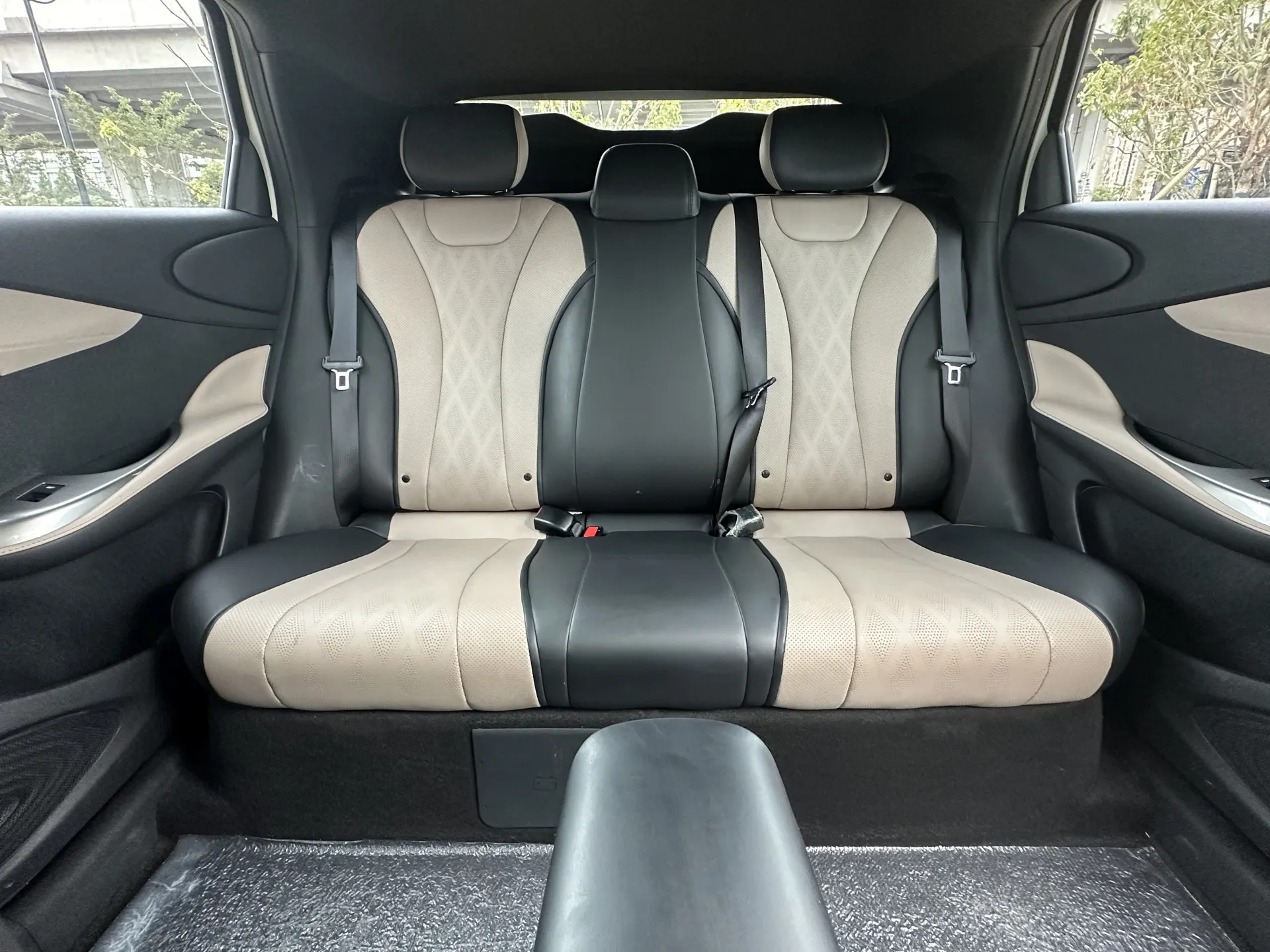BYD Dolphin, 2023 10