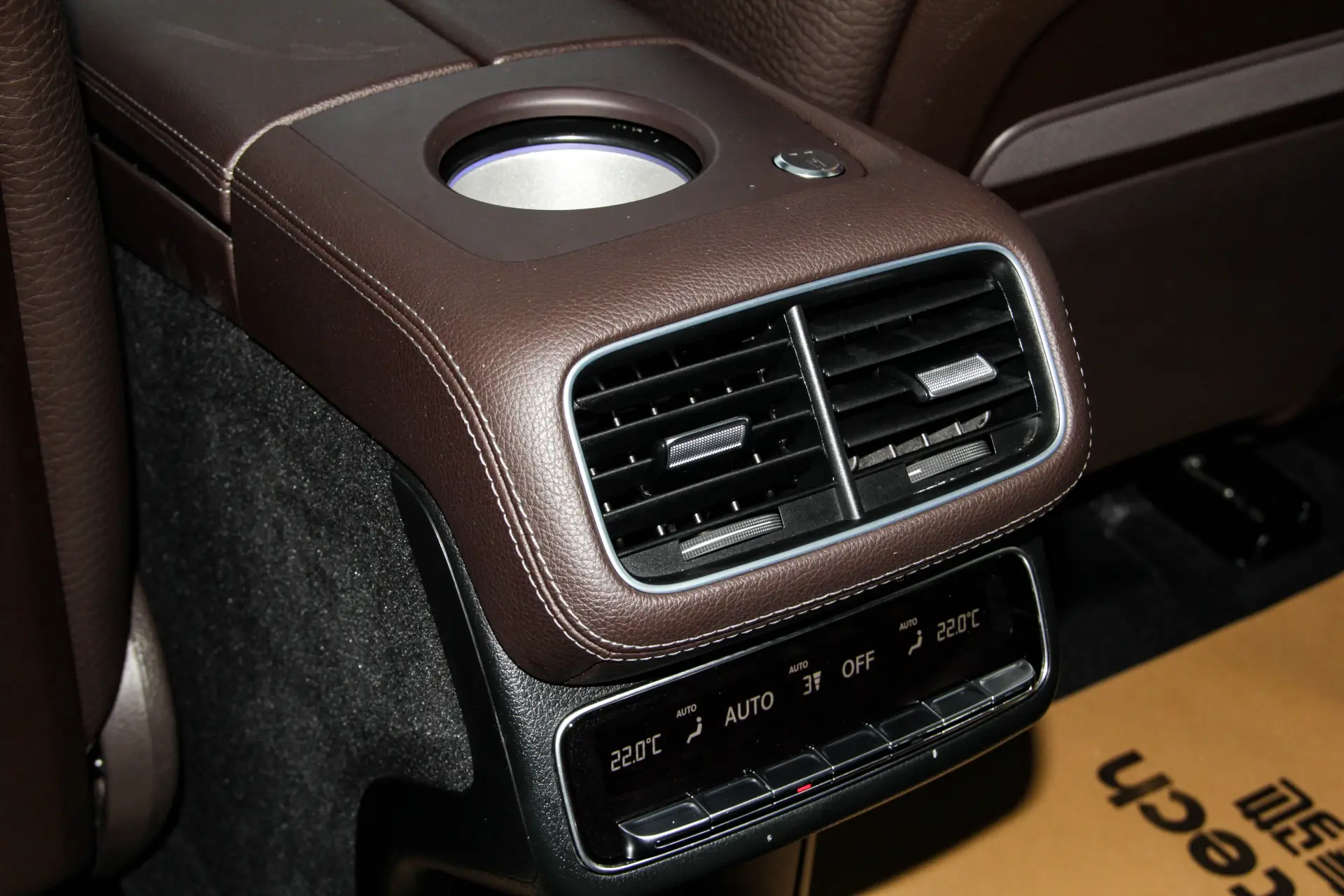 Mercedes-Benz GLS 450 4MATIC, 2024 28