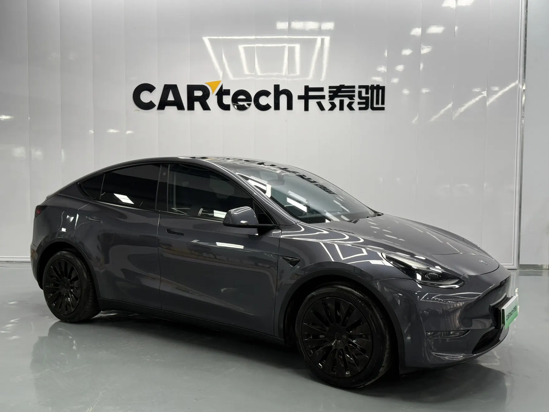 Tesla Model Y, 2021 2