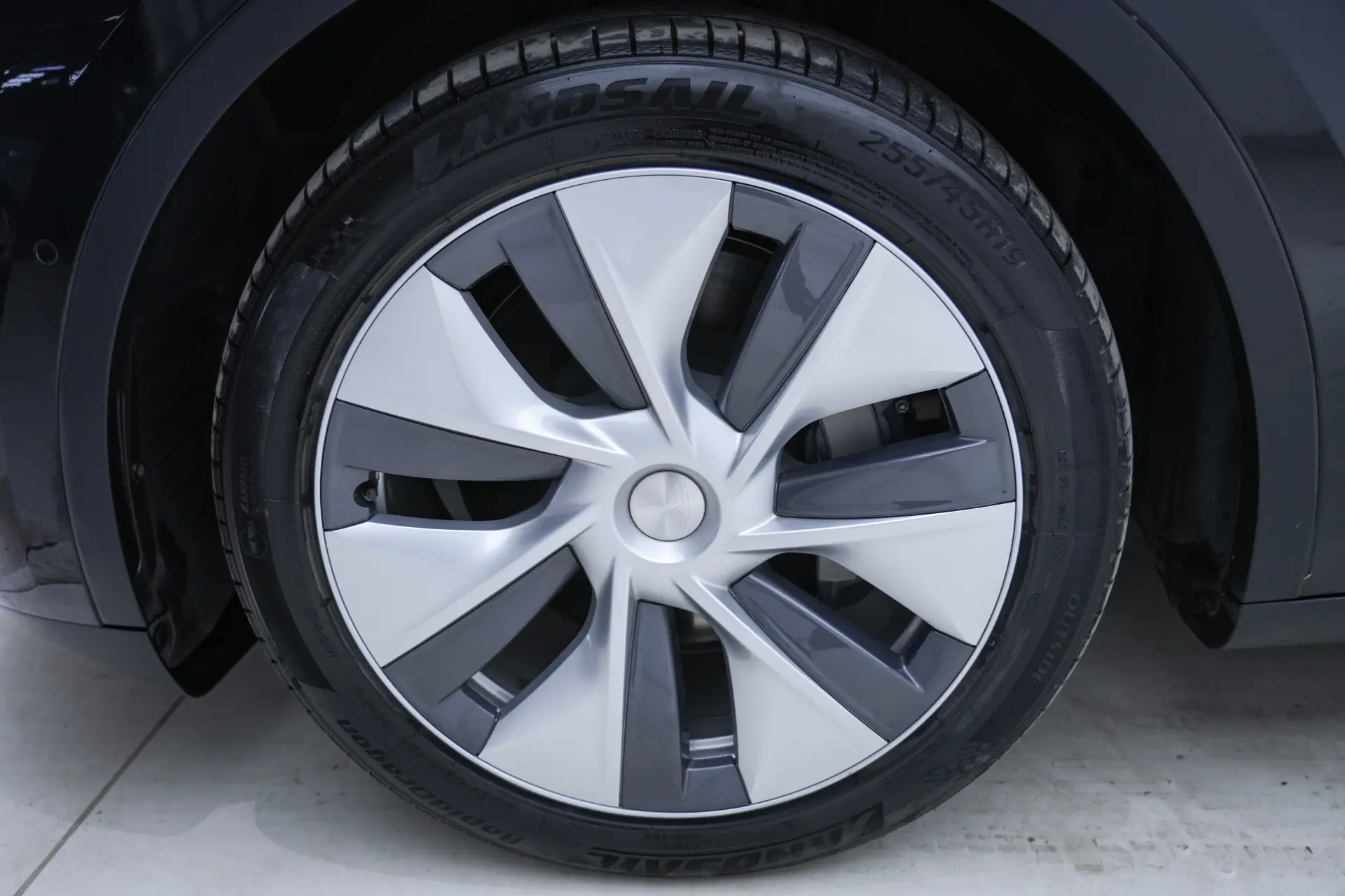 Tesla Model Y, 2021 11