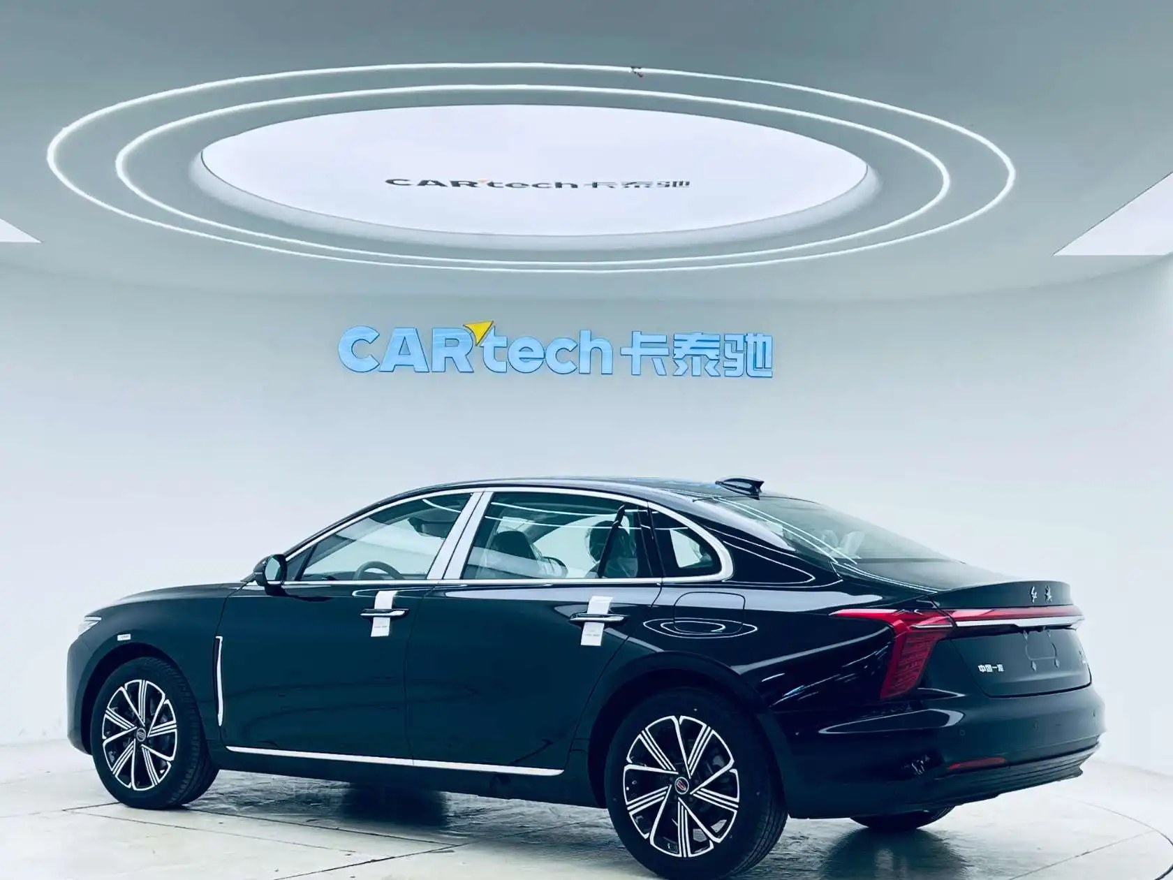 Hongqi H5, 2025 6