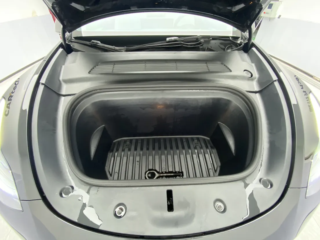 Tesla Model Y, 2023 12