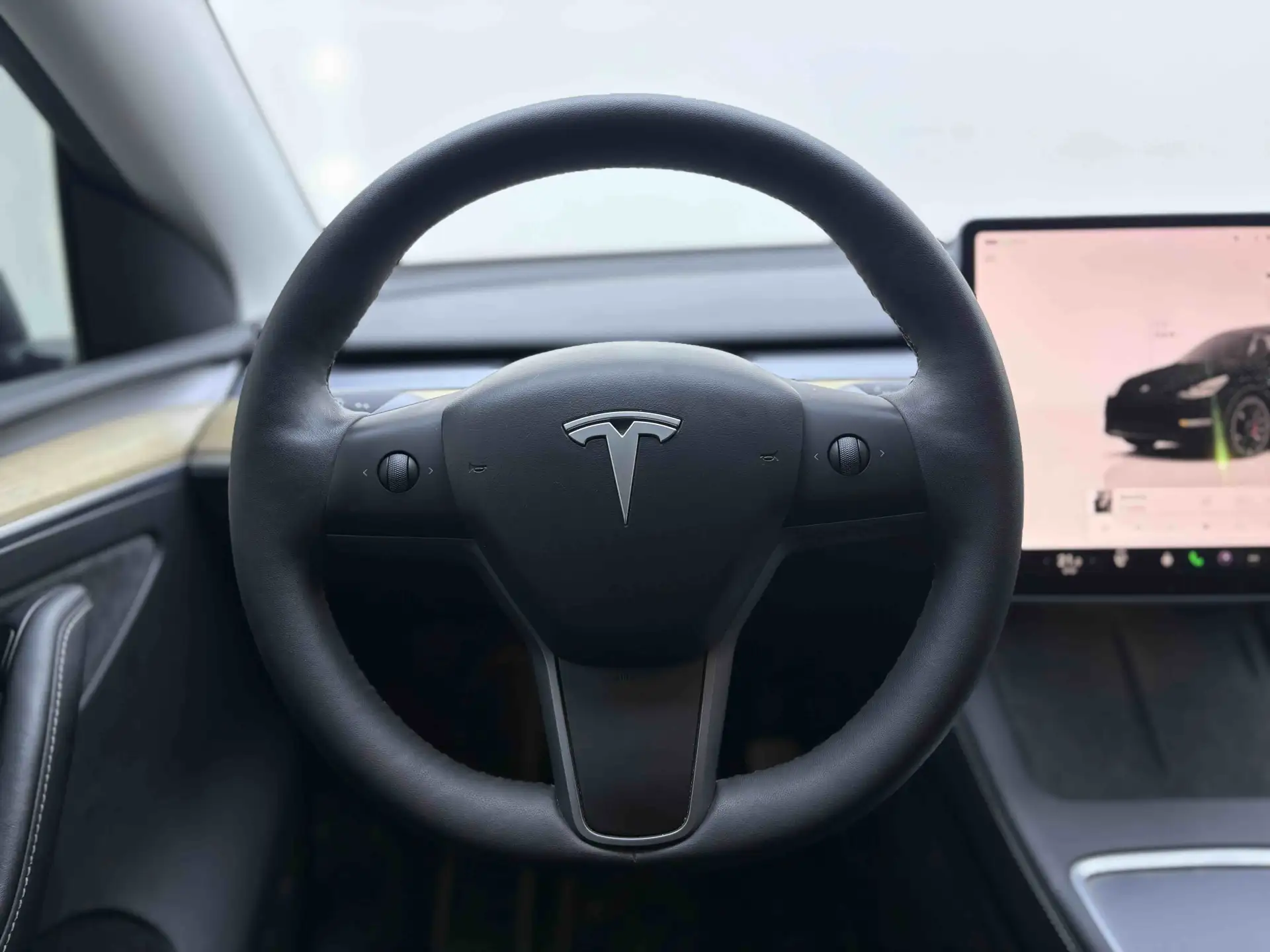 Tesla Model Y, 2022 10