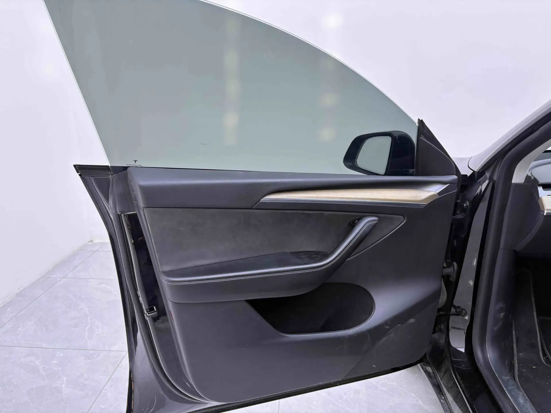 Tesla Model Y, 2022 15