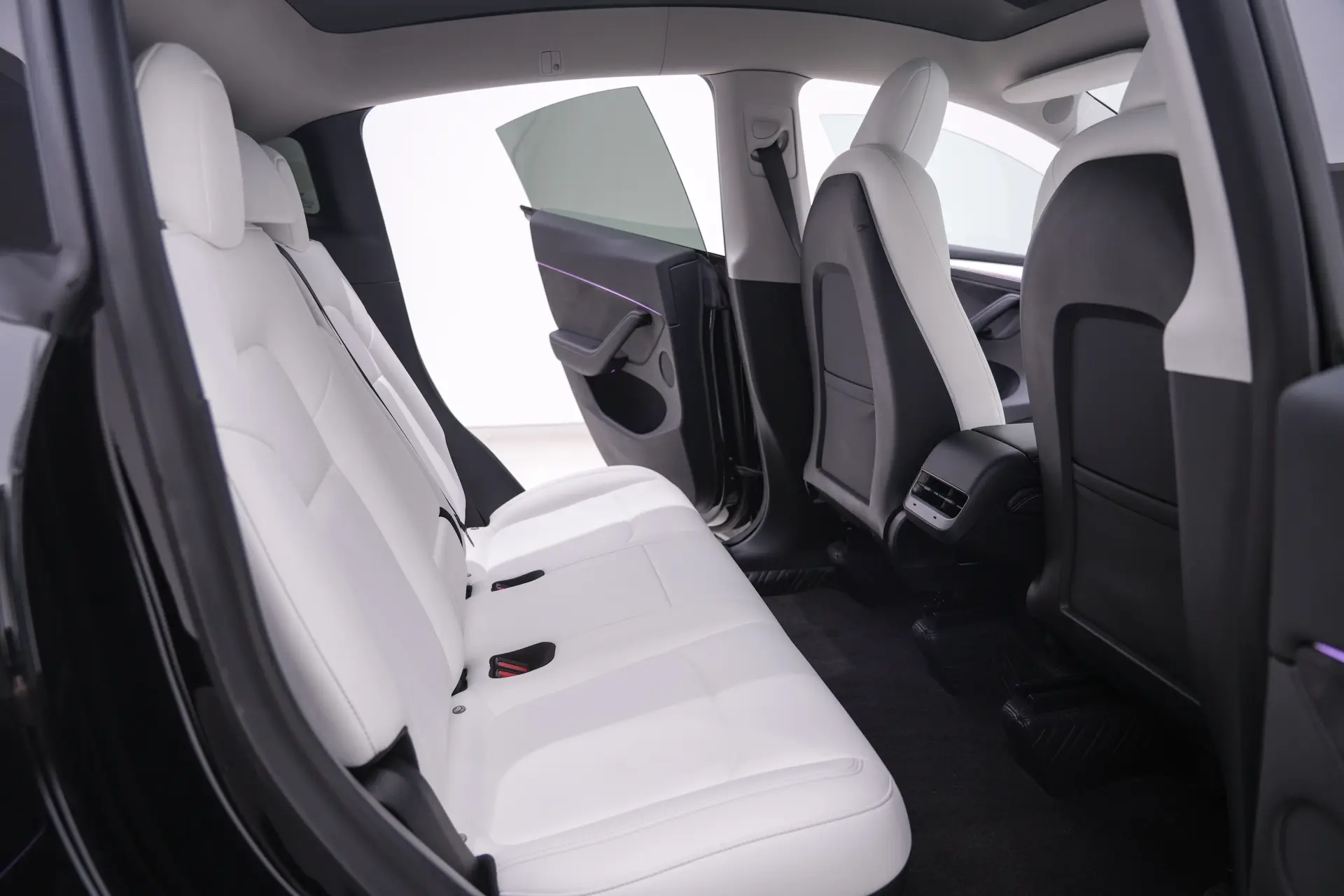 Tesla Model Y, 2021 27