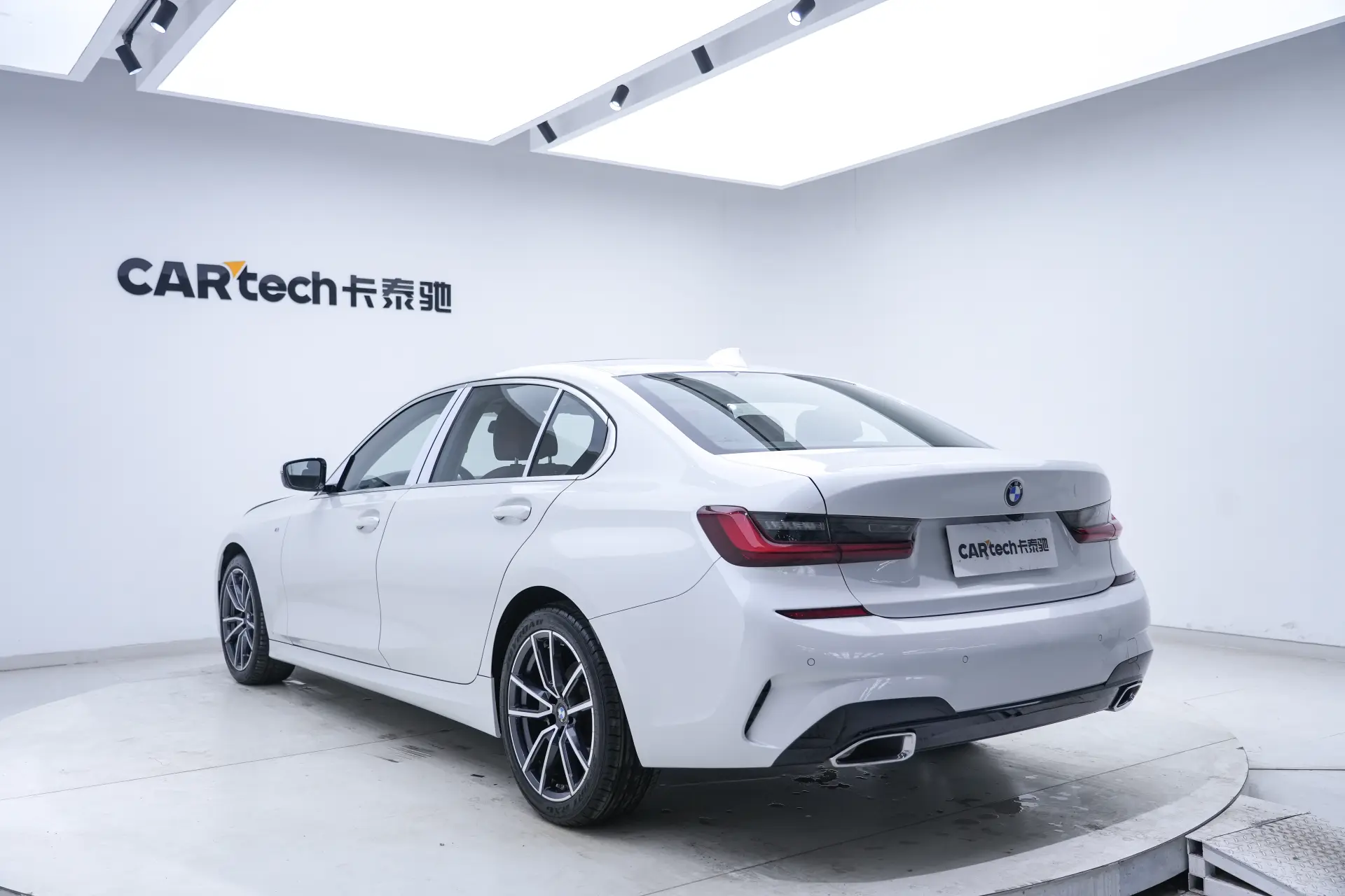 BMW 320Li, 2021 7